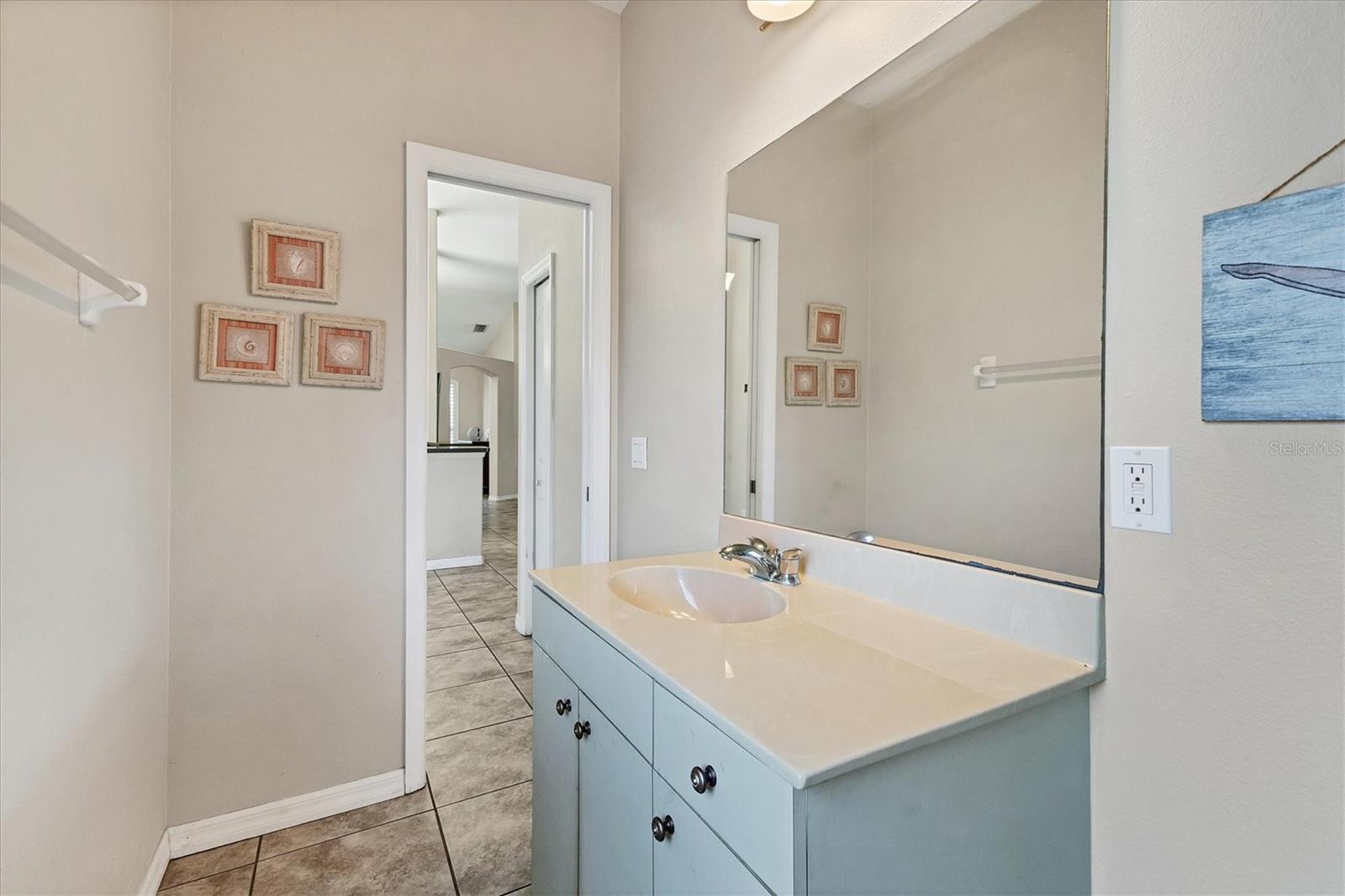 6203 90TH AVENUE CIR E