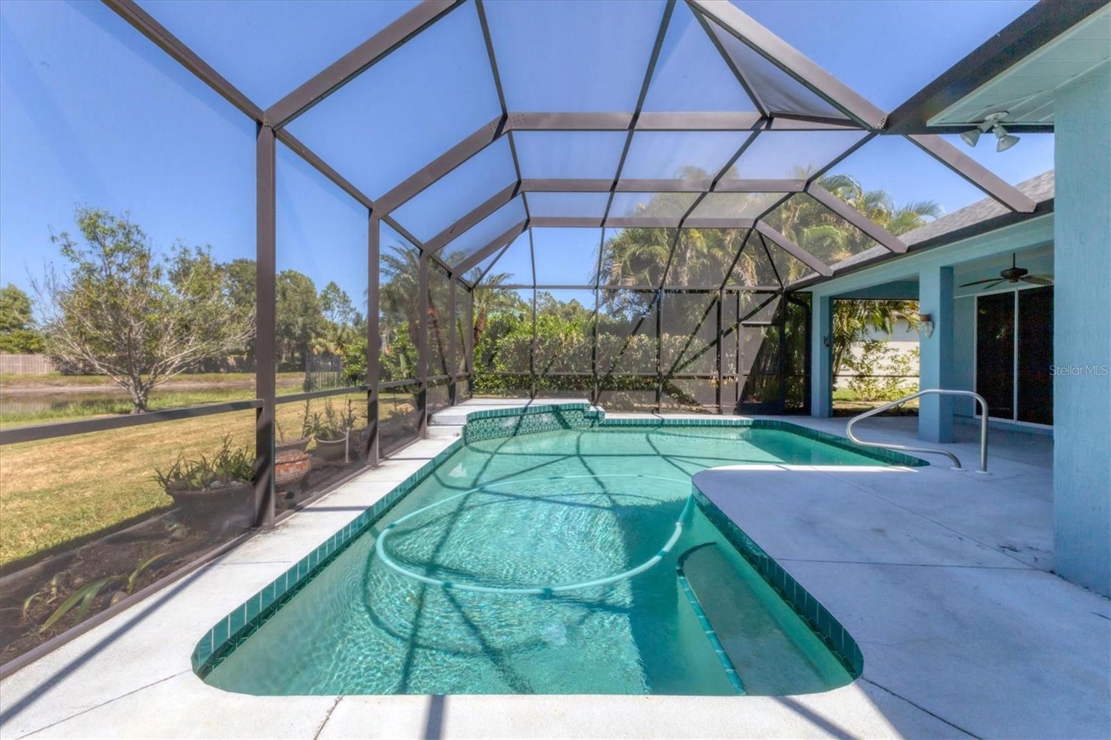 6203 90TH AVENUE CIR E