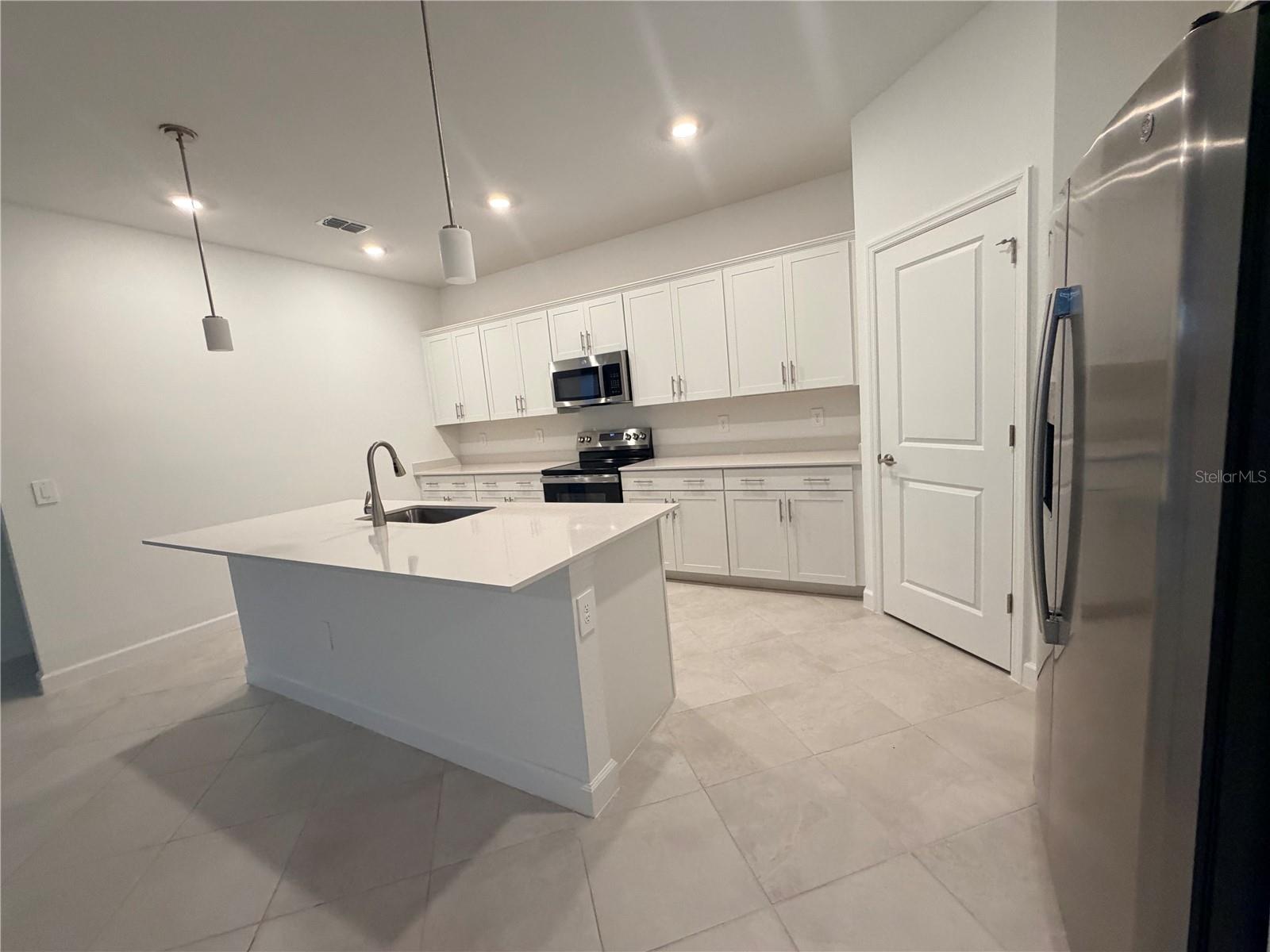 8099 SAINT KITTS CIR