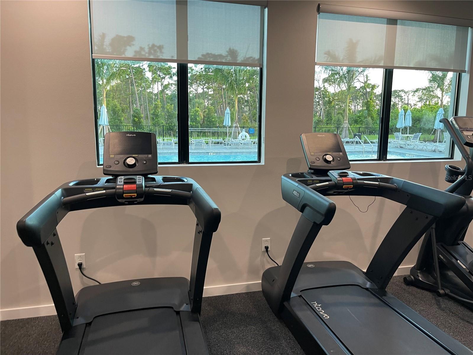 8122 SAINT KITTS CIR