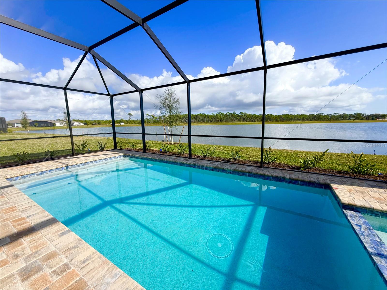 8134 SAINT KITTS CIR