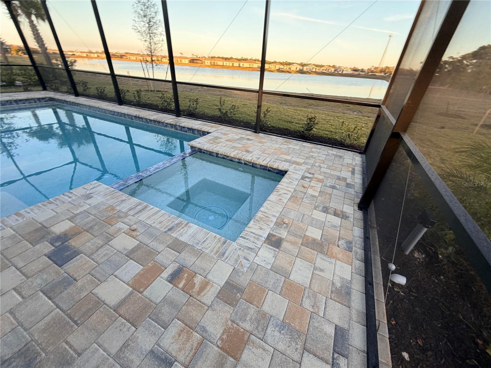 8134 SAINT KITTS CIR