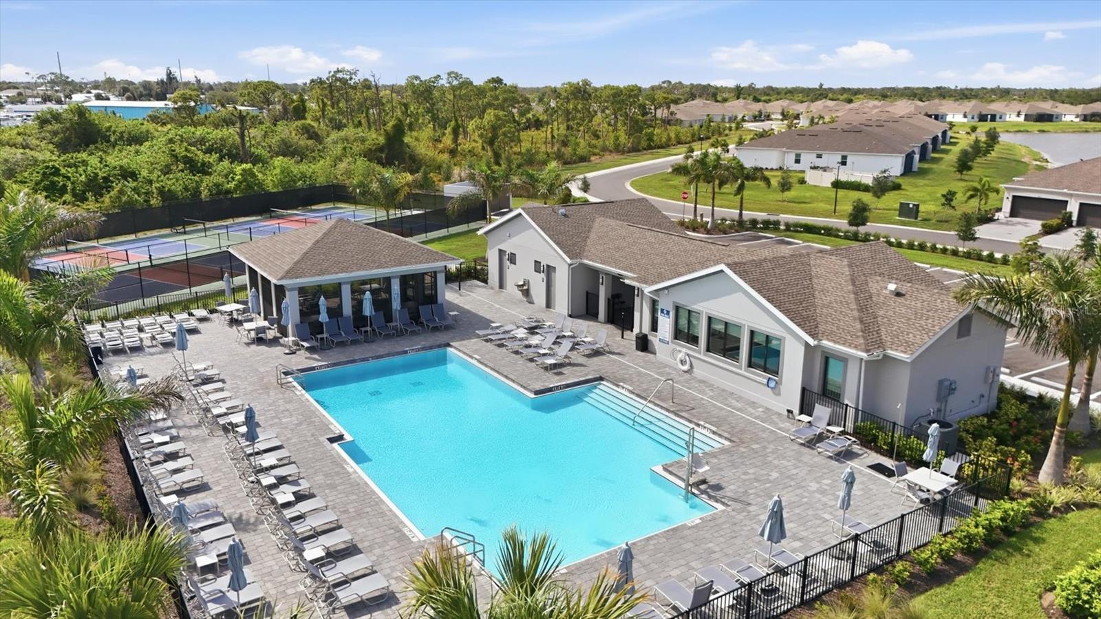8206 SAINT KITTS CIR