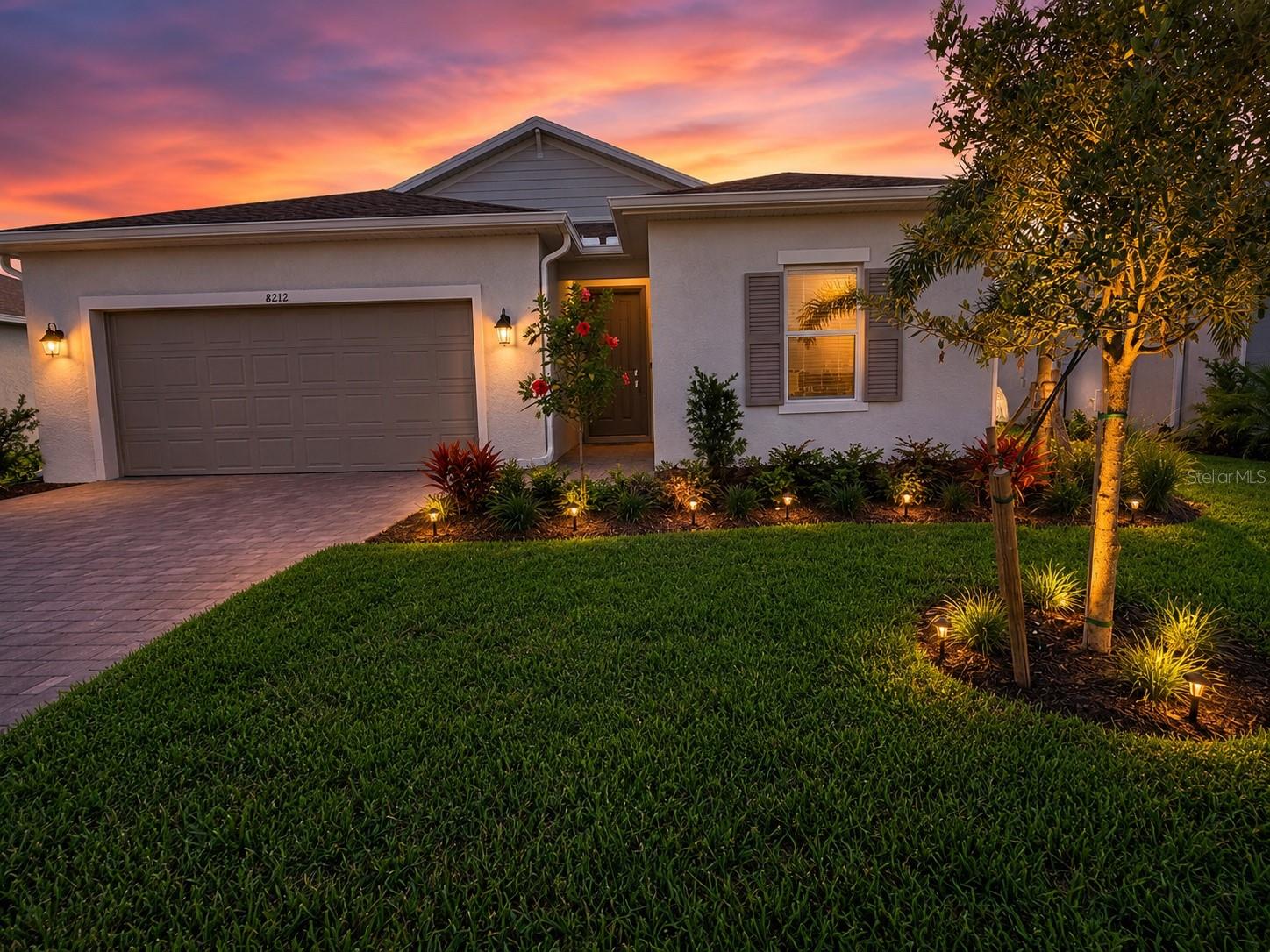 8212 SAINT KITTS CIR
