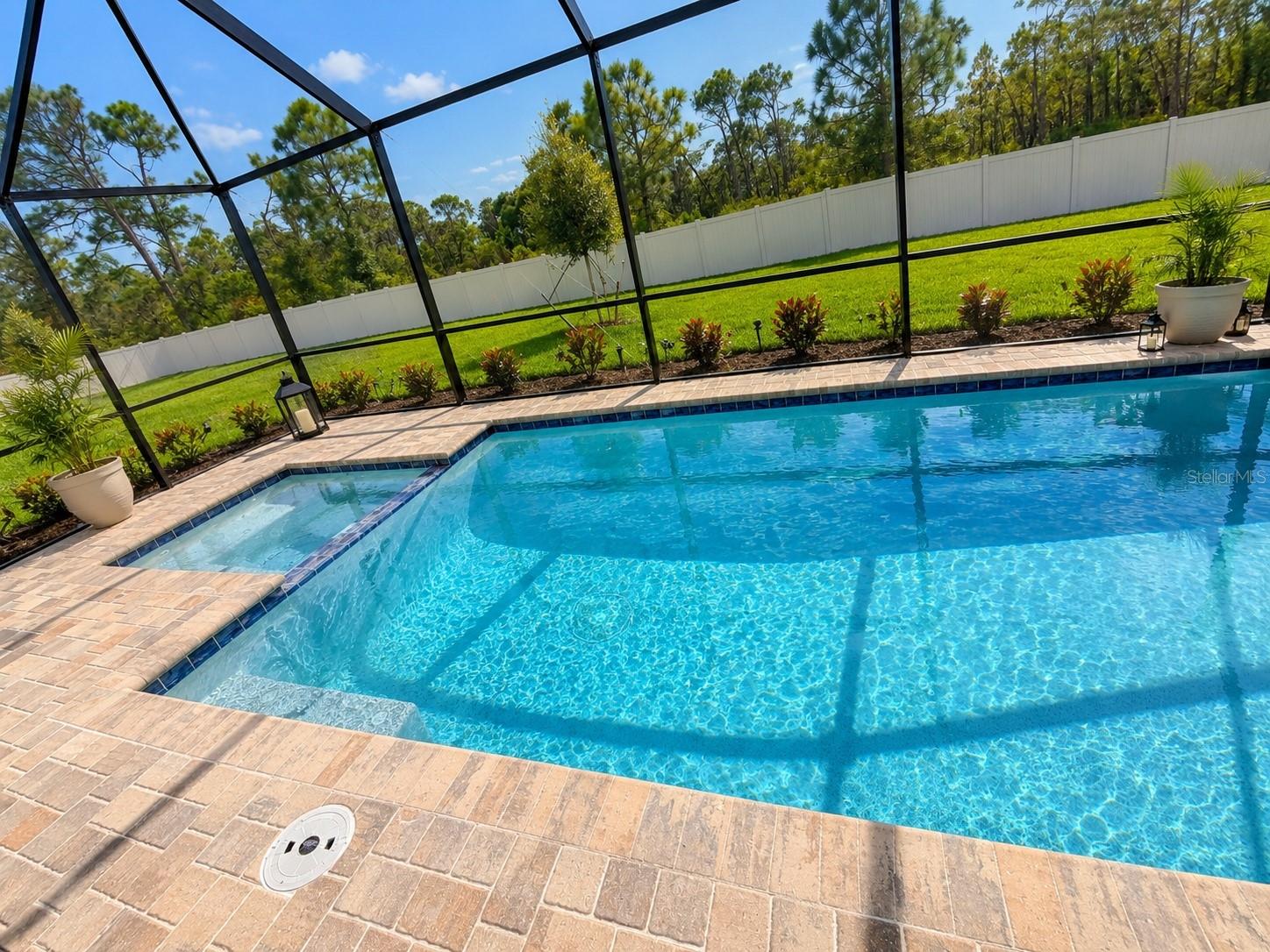 8212 SAINT KITTS CIR