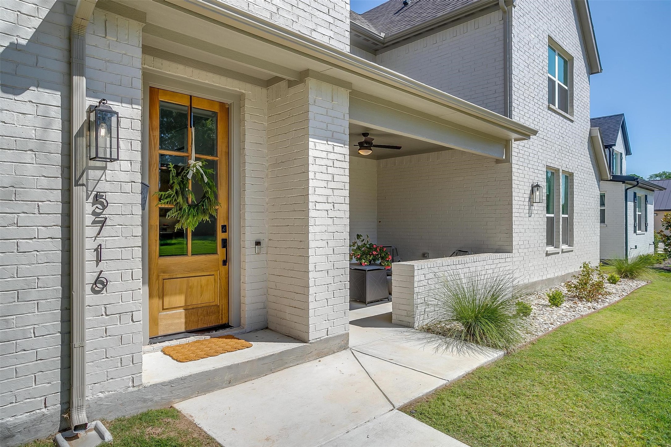 5716 Popken Drive