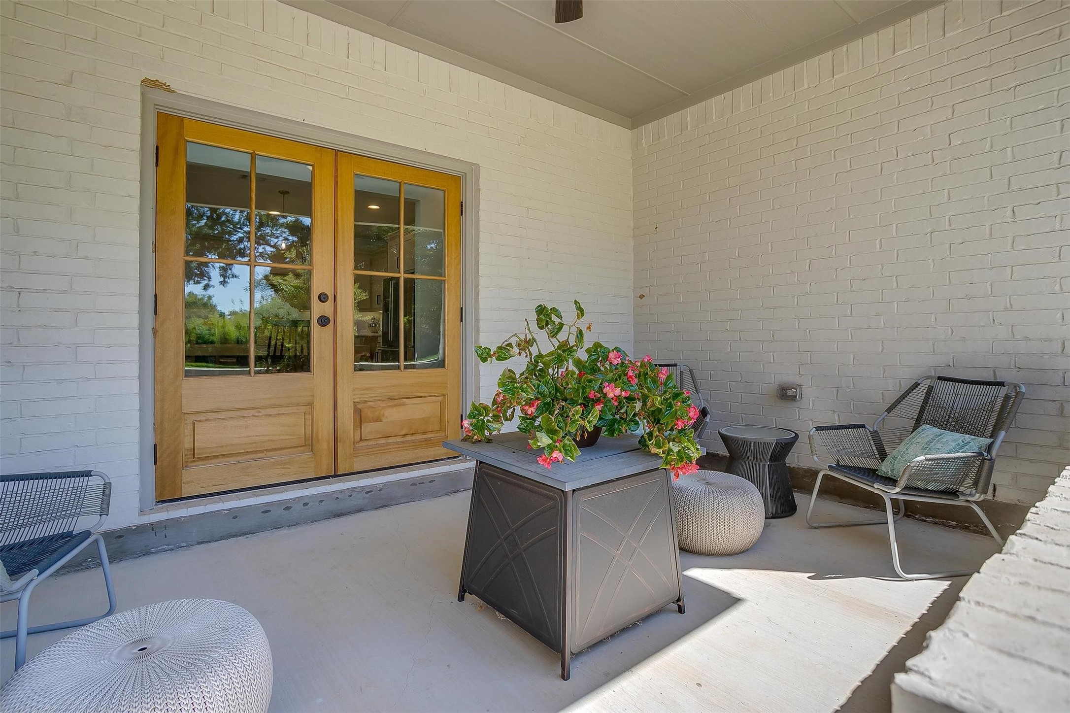 5716 Popken Drive