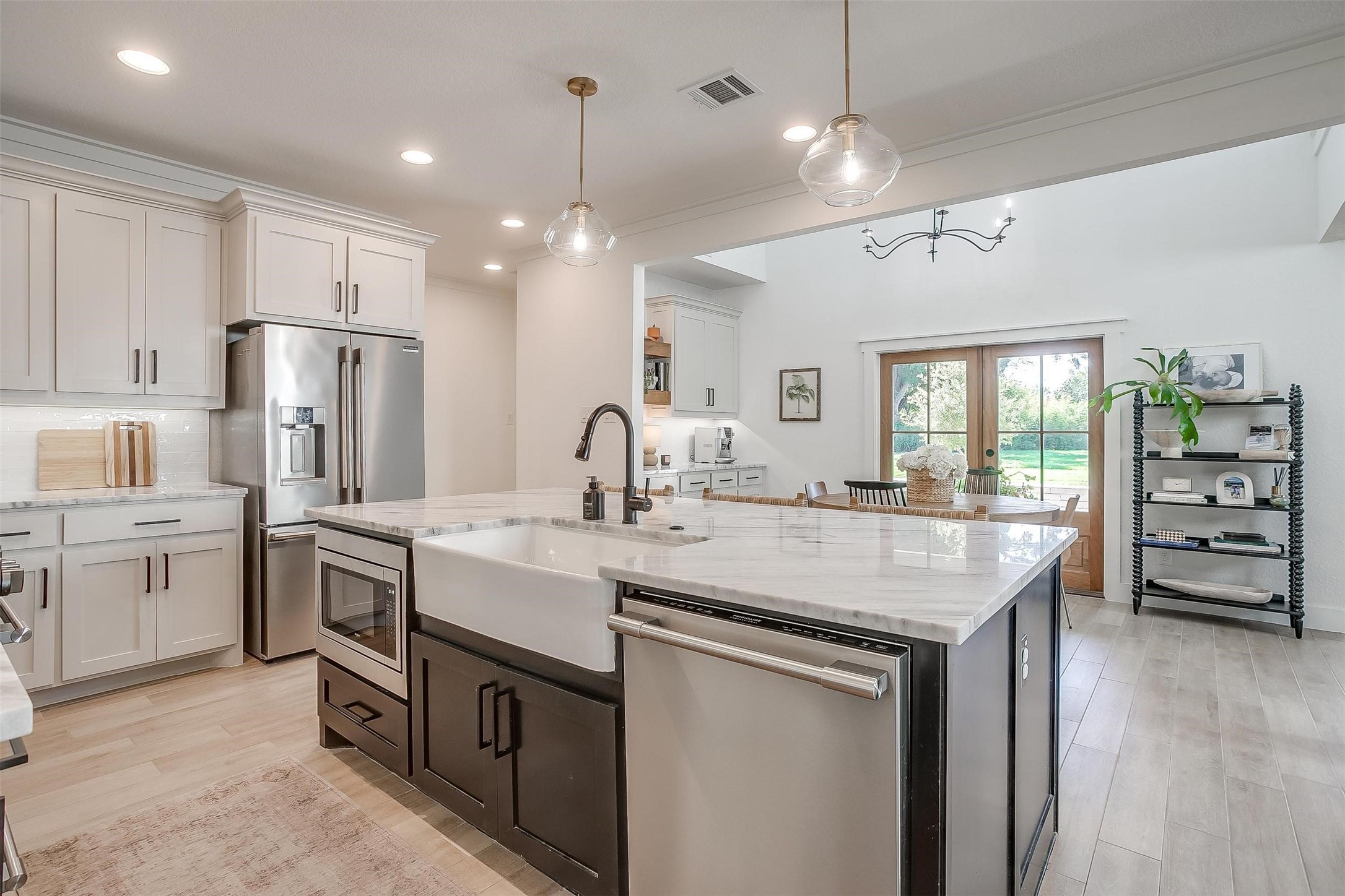 5716 Popken Drive