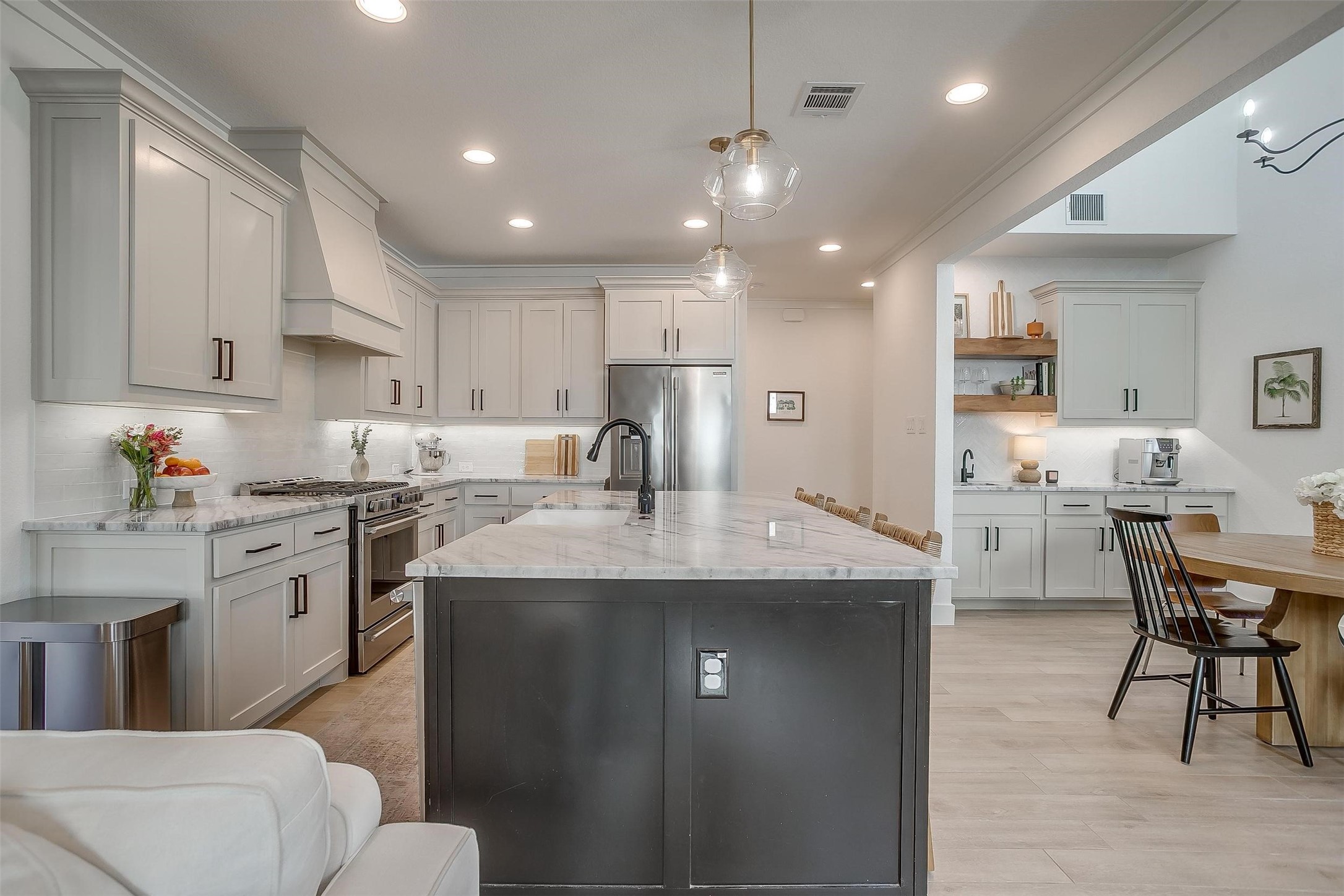 5716 Popken Drive
