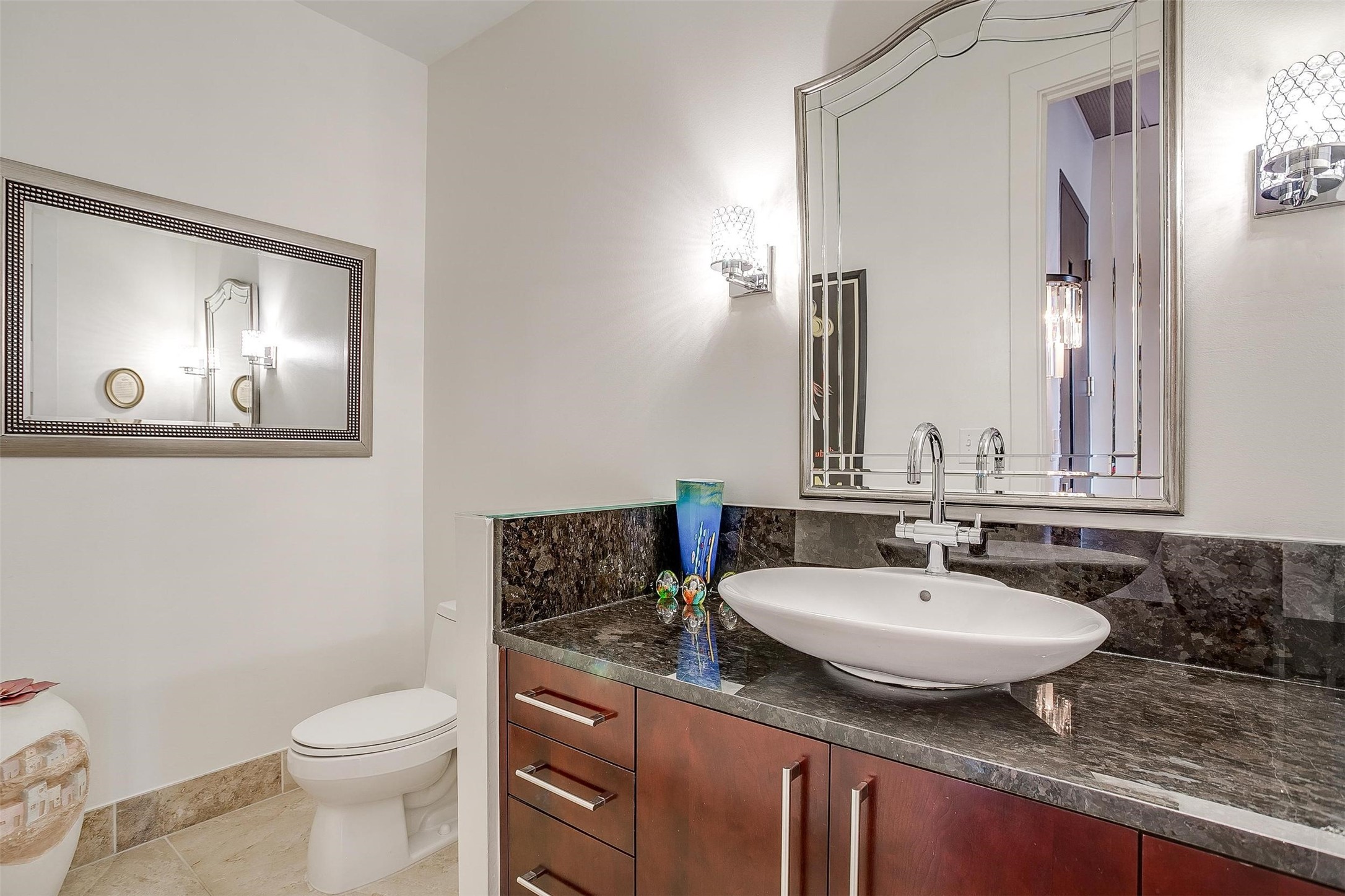 2600 W 7th Street 2746