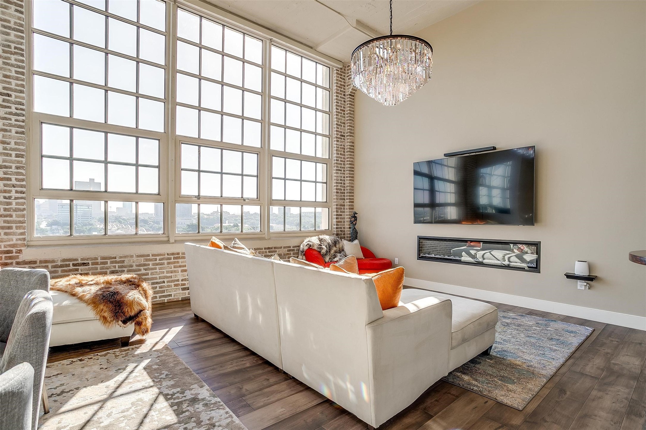 2600 W 7th Street 2746