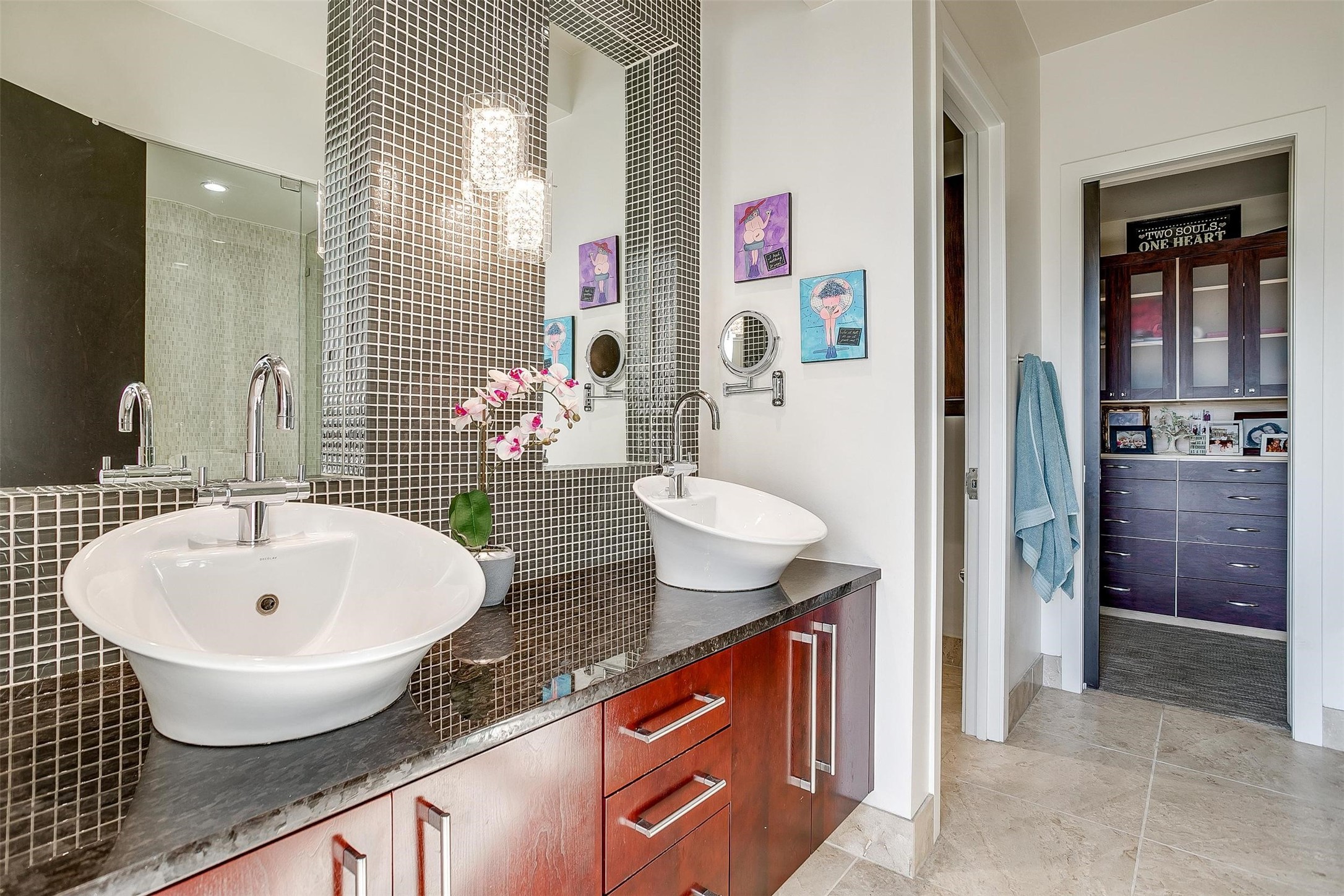 2600 W 7th Street 2746