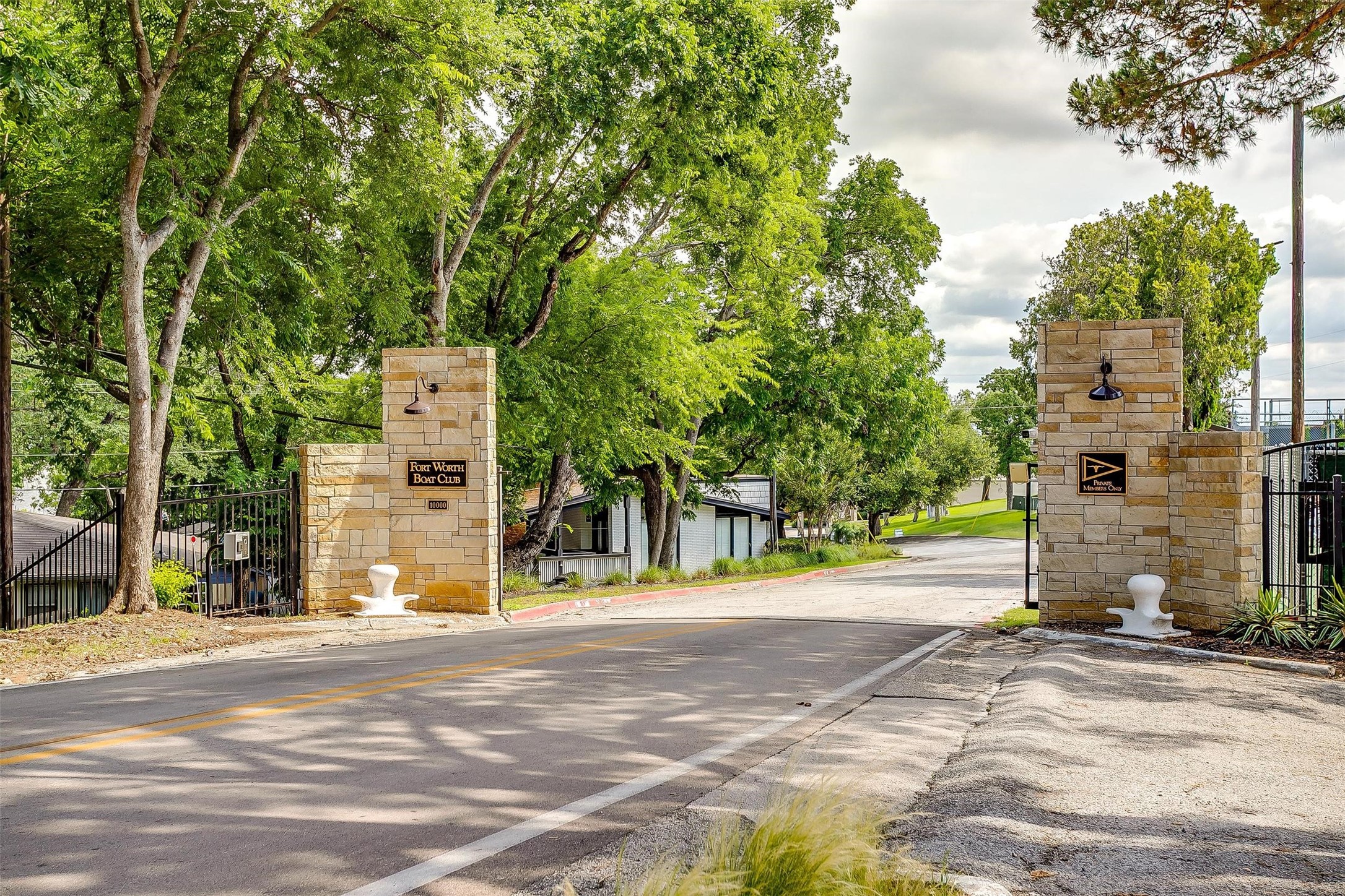 8921 Crest Ridge Drive