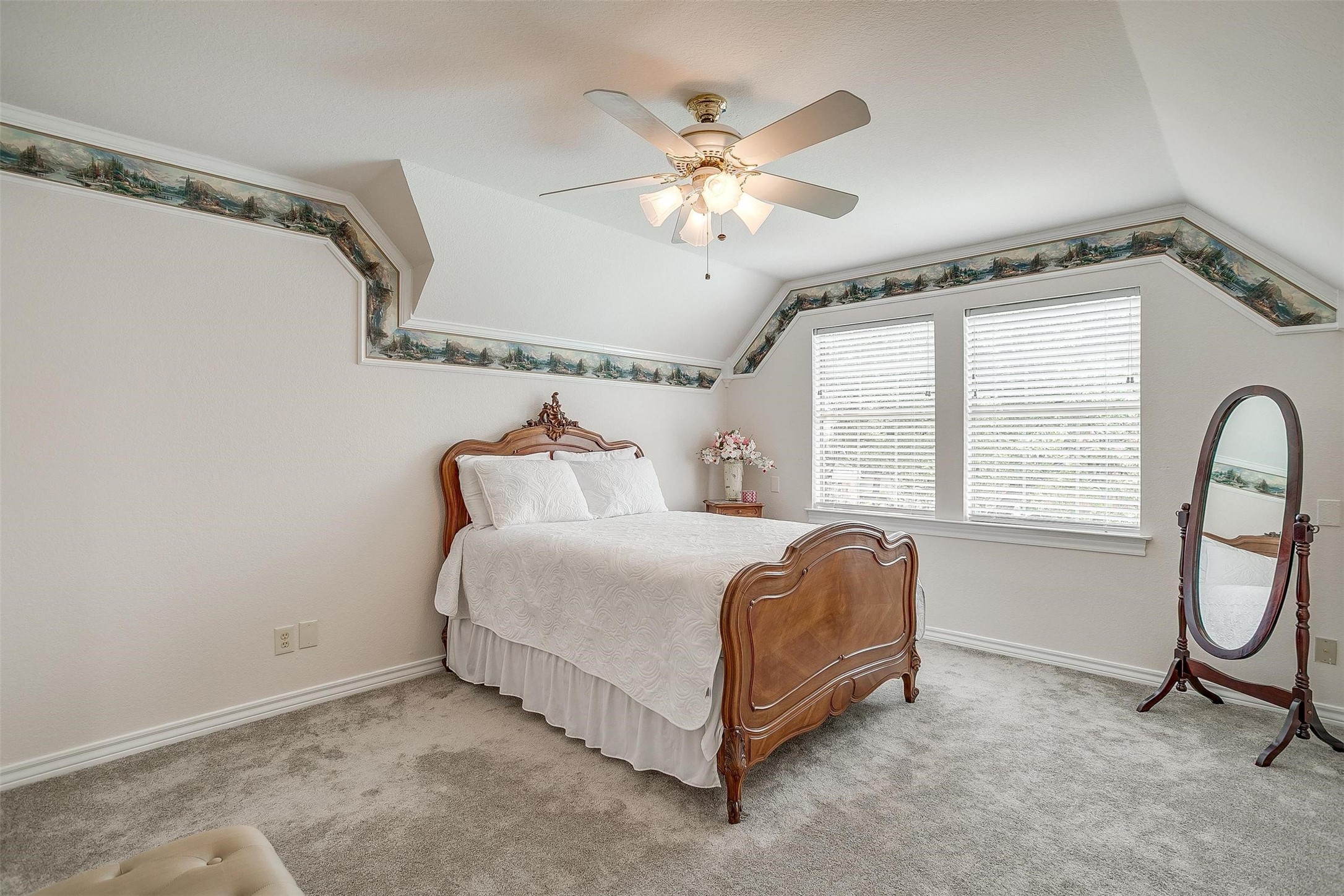 8921 Crest Ridge Drive