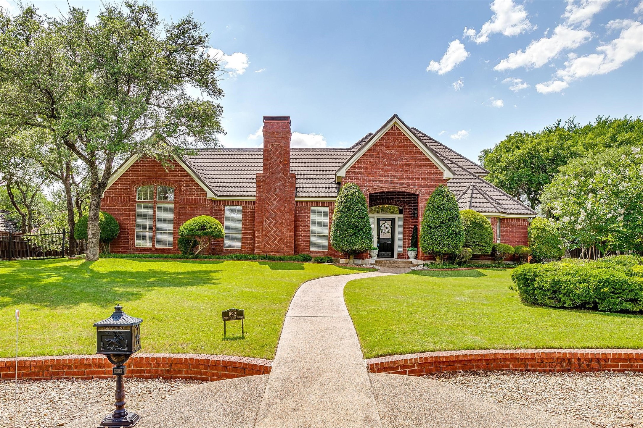 8921 Crest Ridge Drive