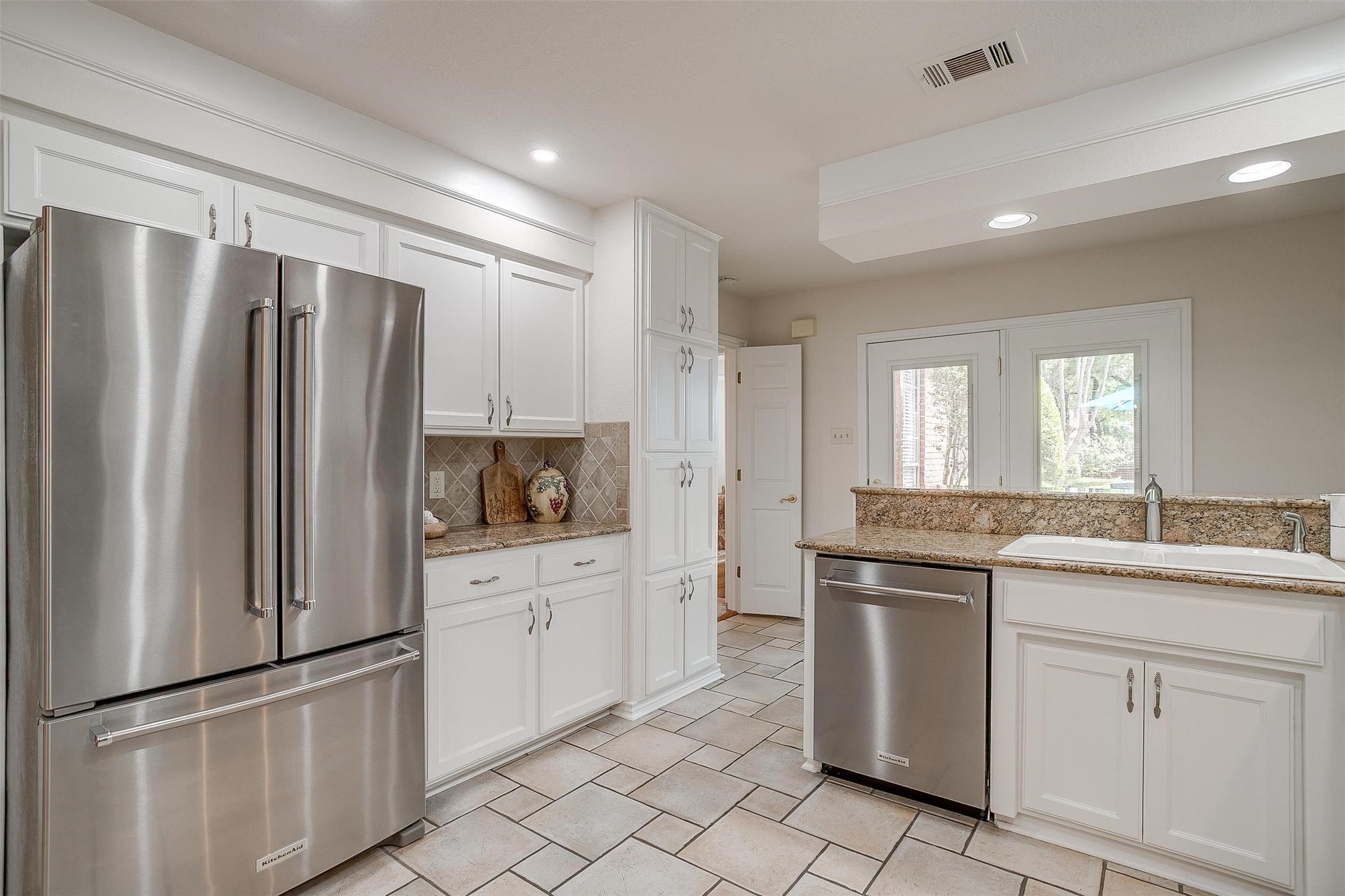 8921 Crest Ridge Drive