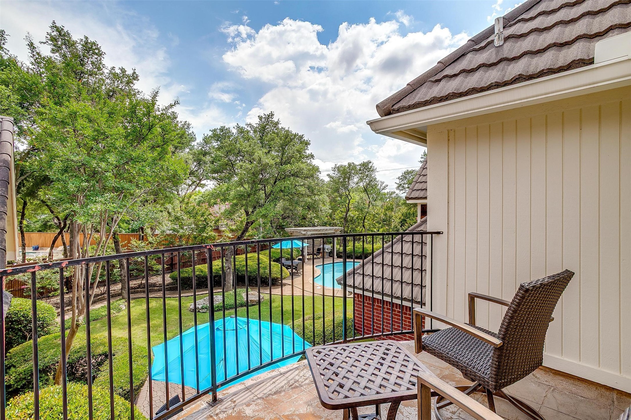 8921 Crest Ridge Drive