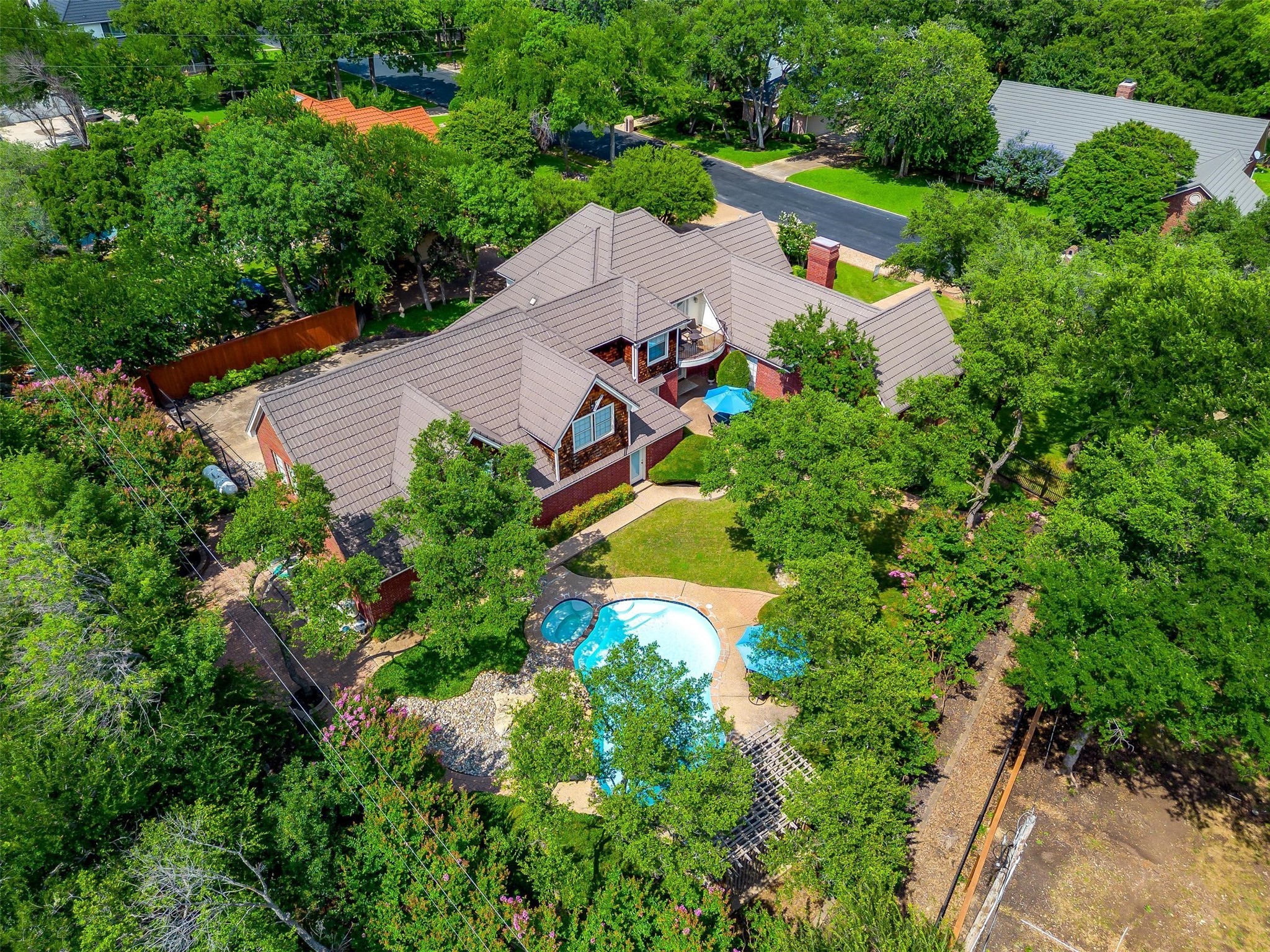 8921 Crest Ridge Drive