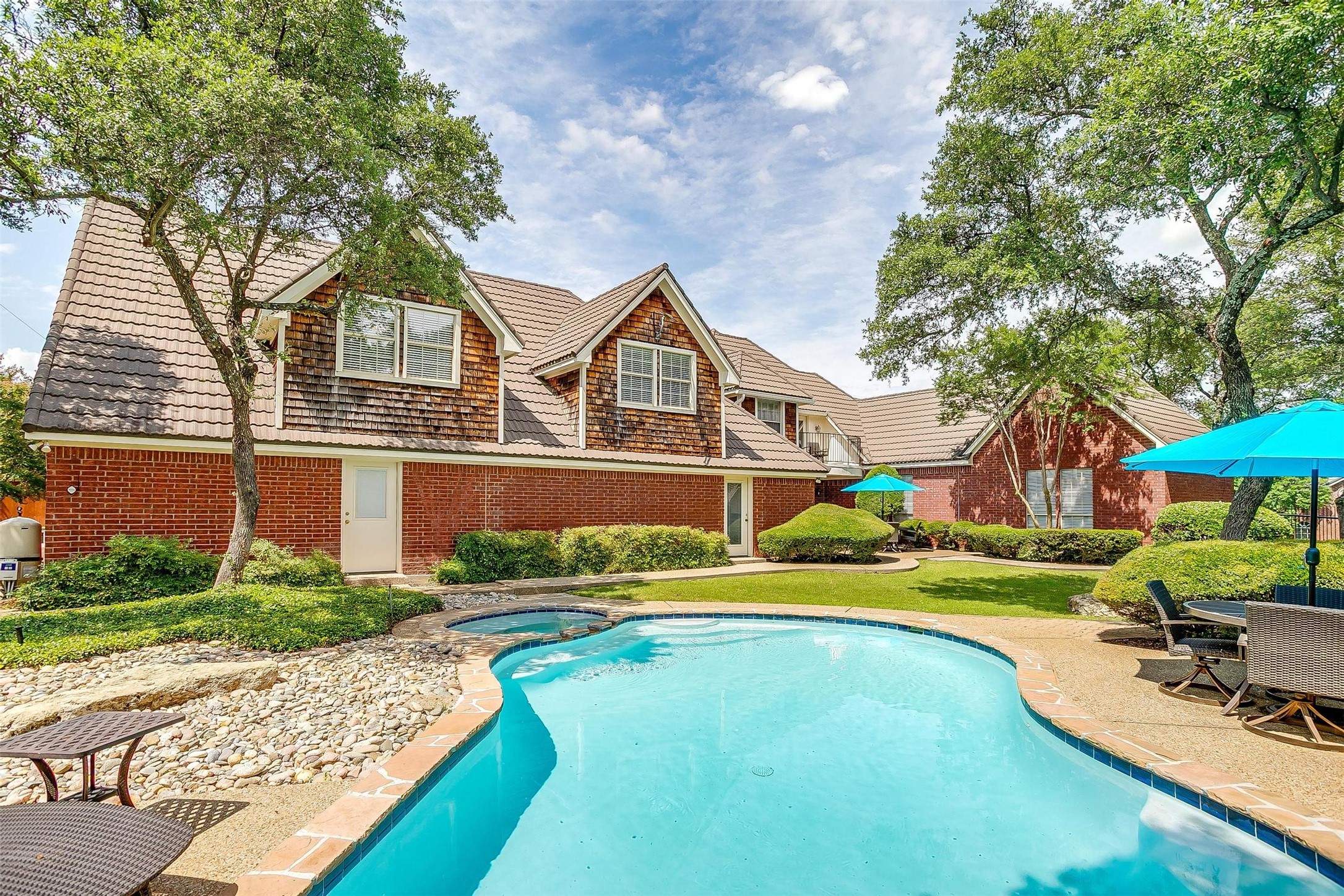 8921 Crest Ridge Drive