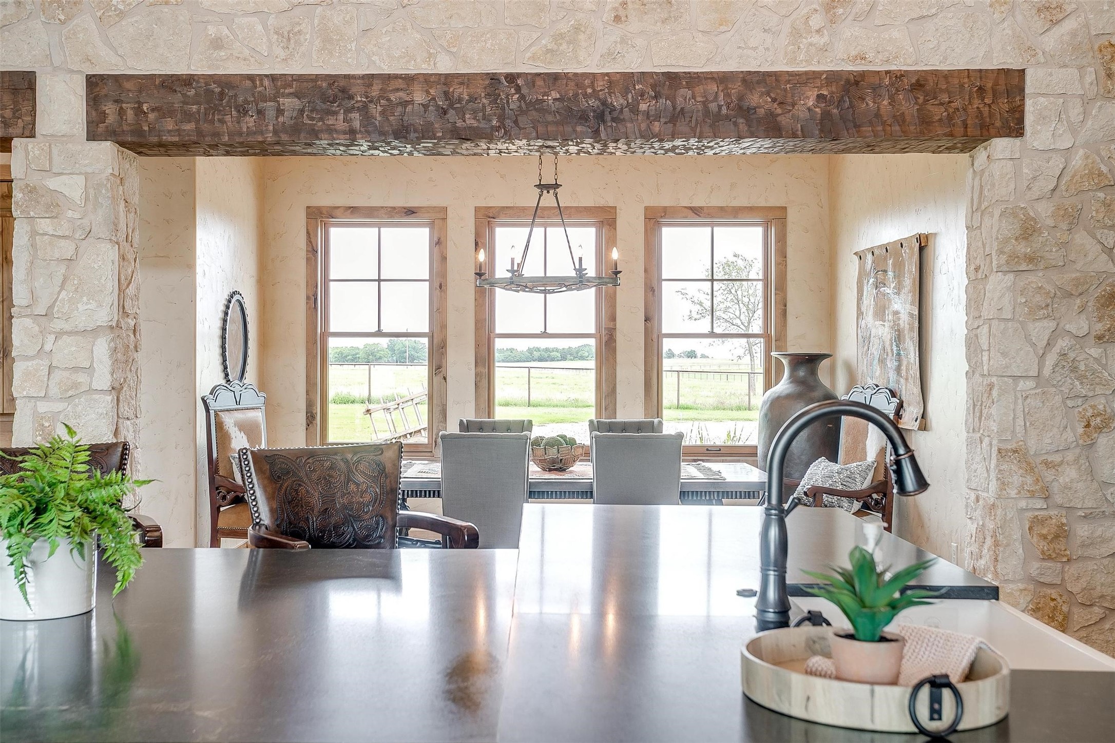 390 Chisum Trail Road