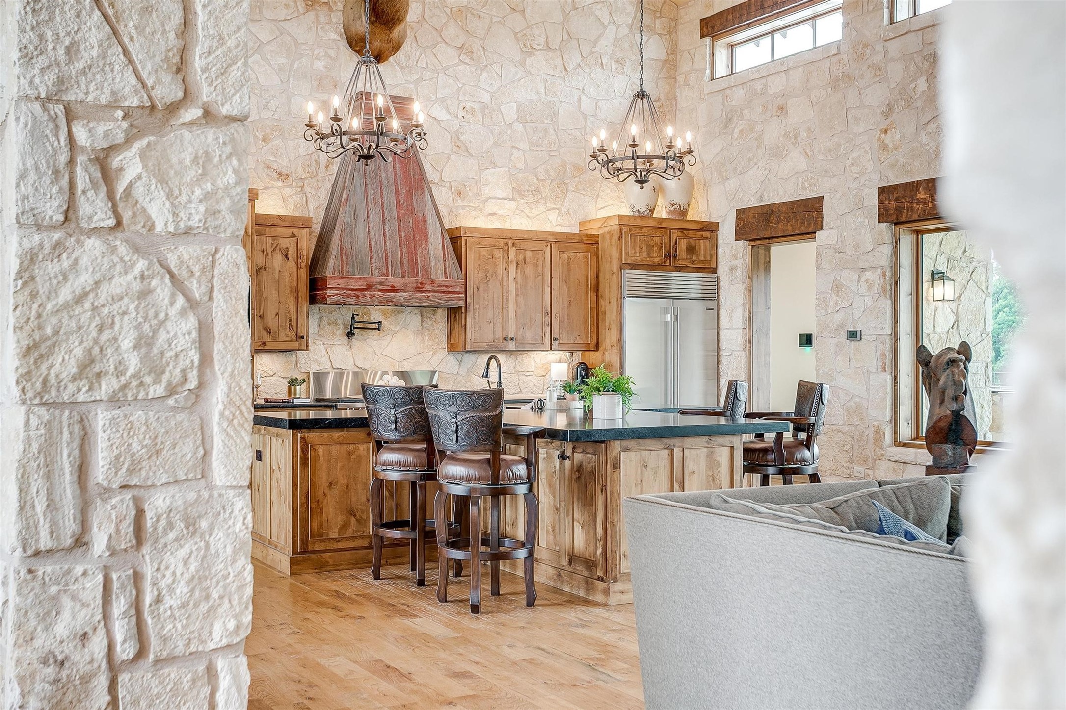 390 Chisum Trail Road