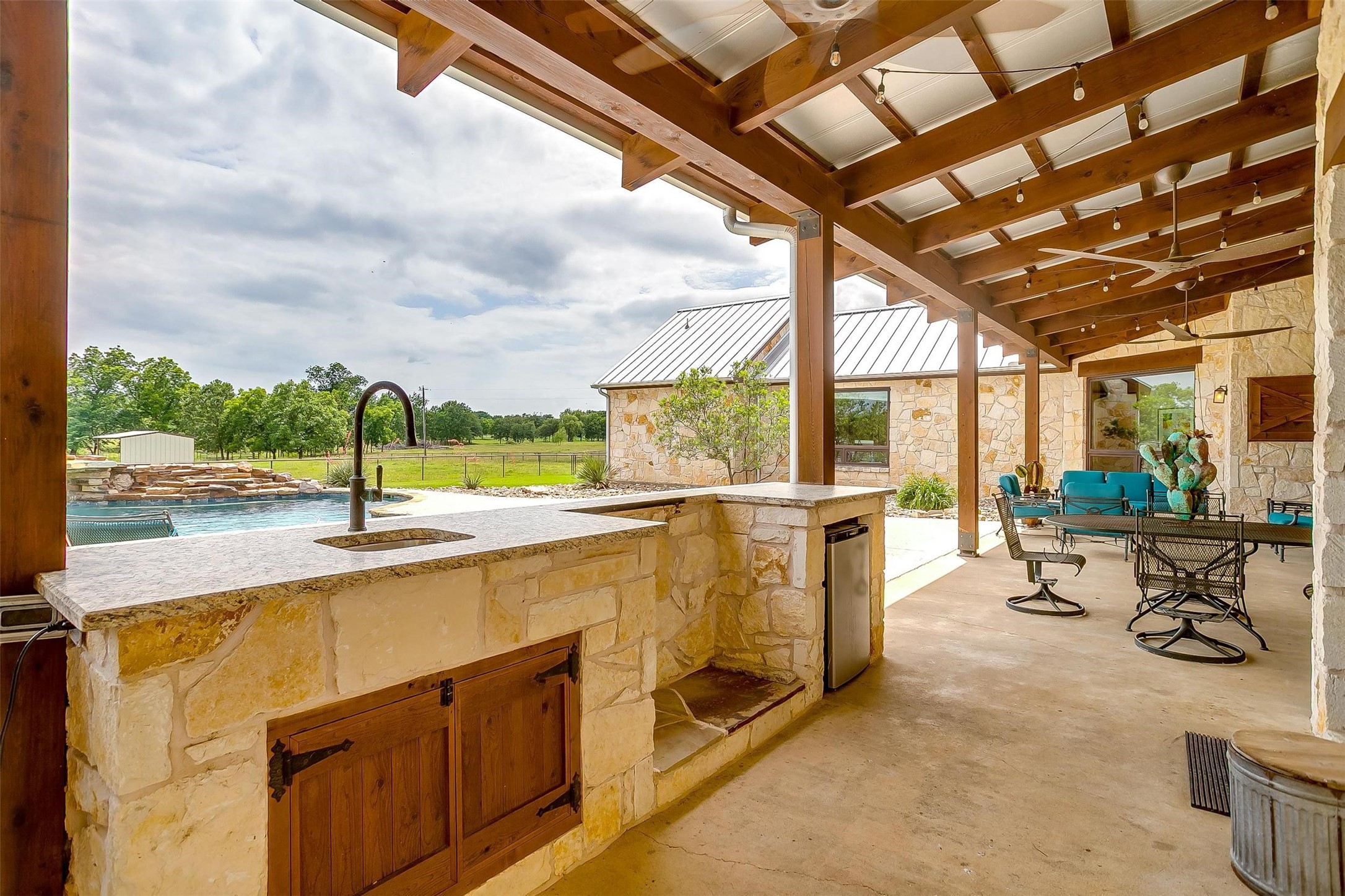 390 Chisum Trail Road