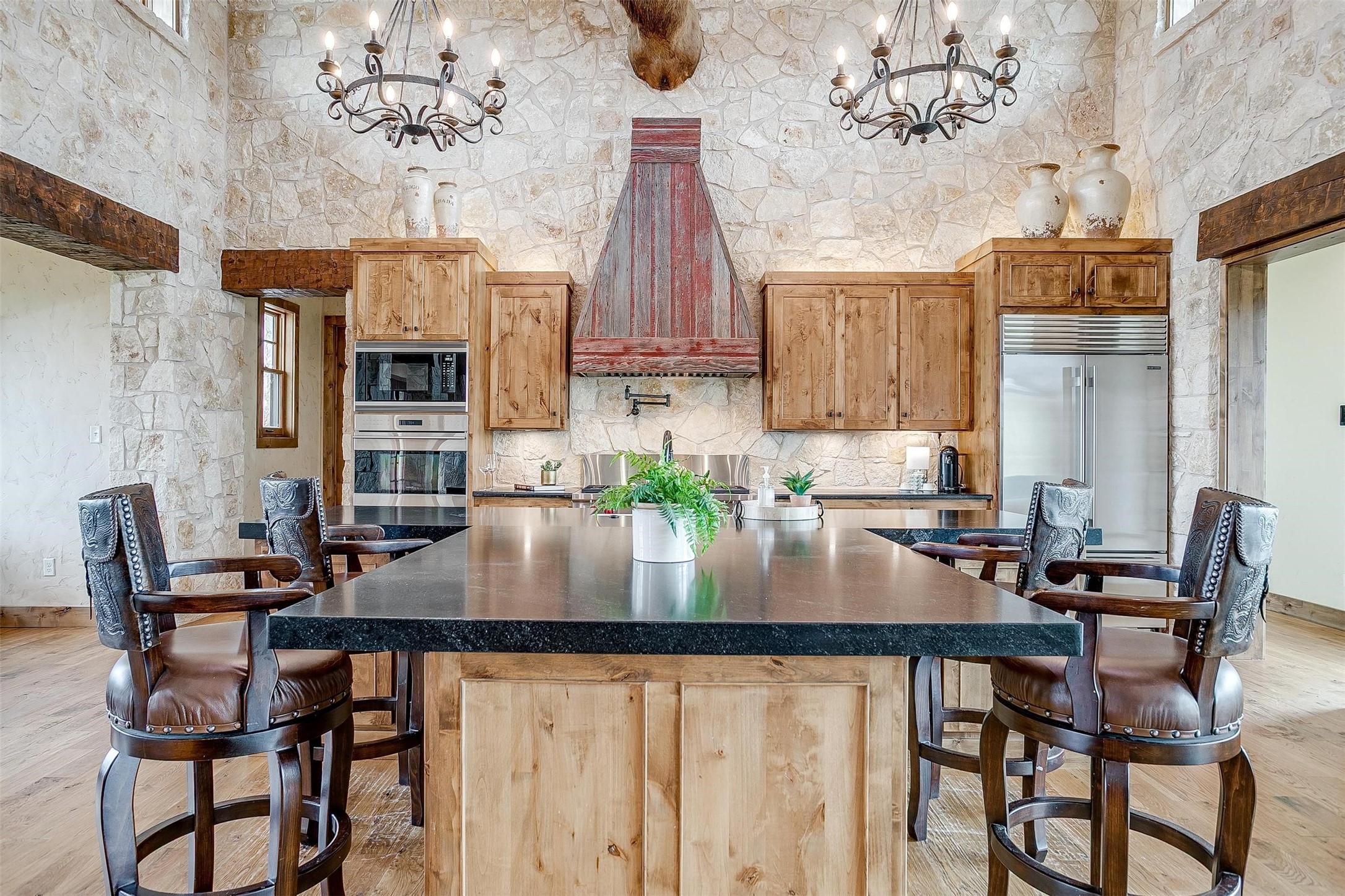 390 Chisum Trail Road