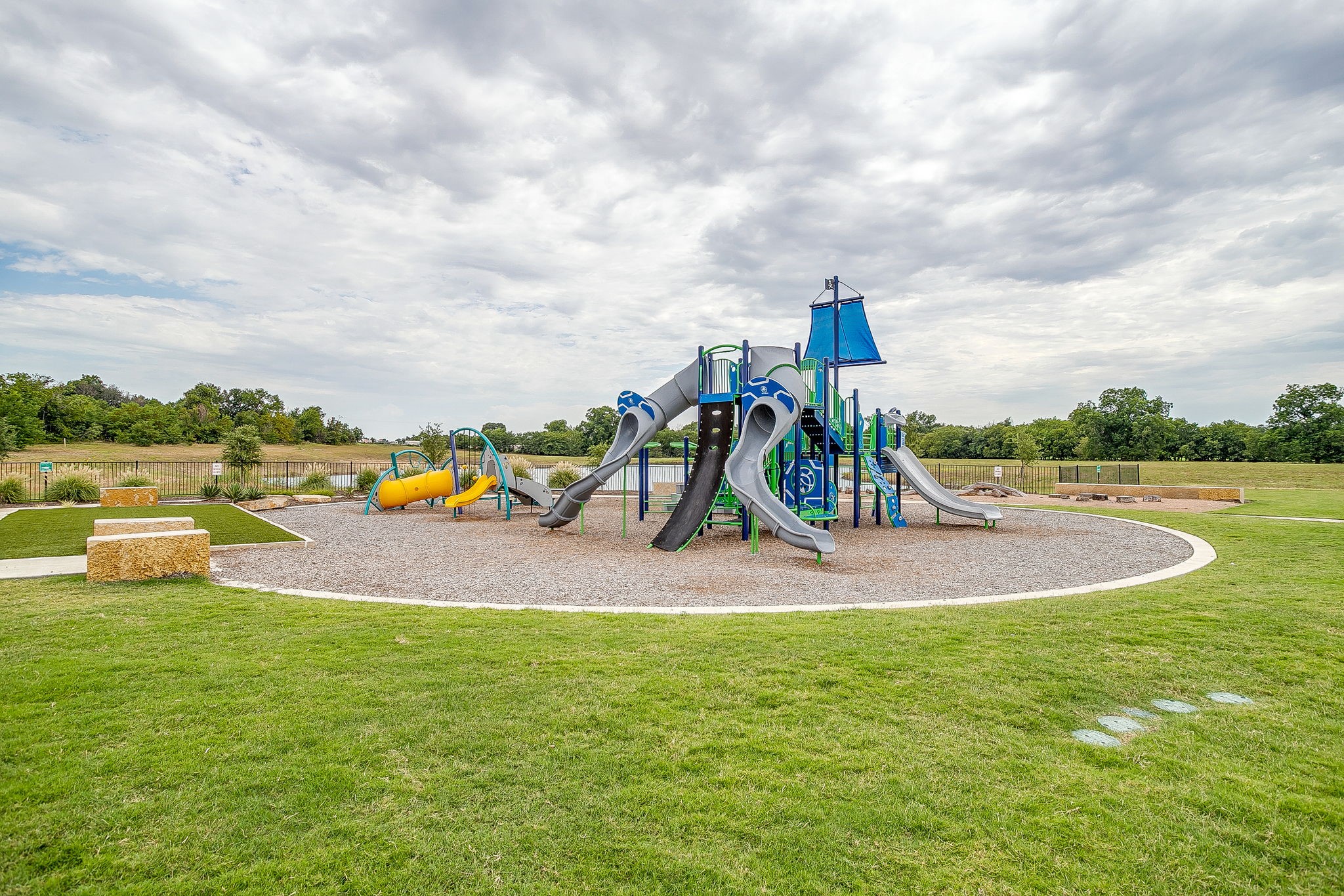 229 Observation Drive N