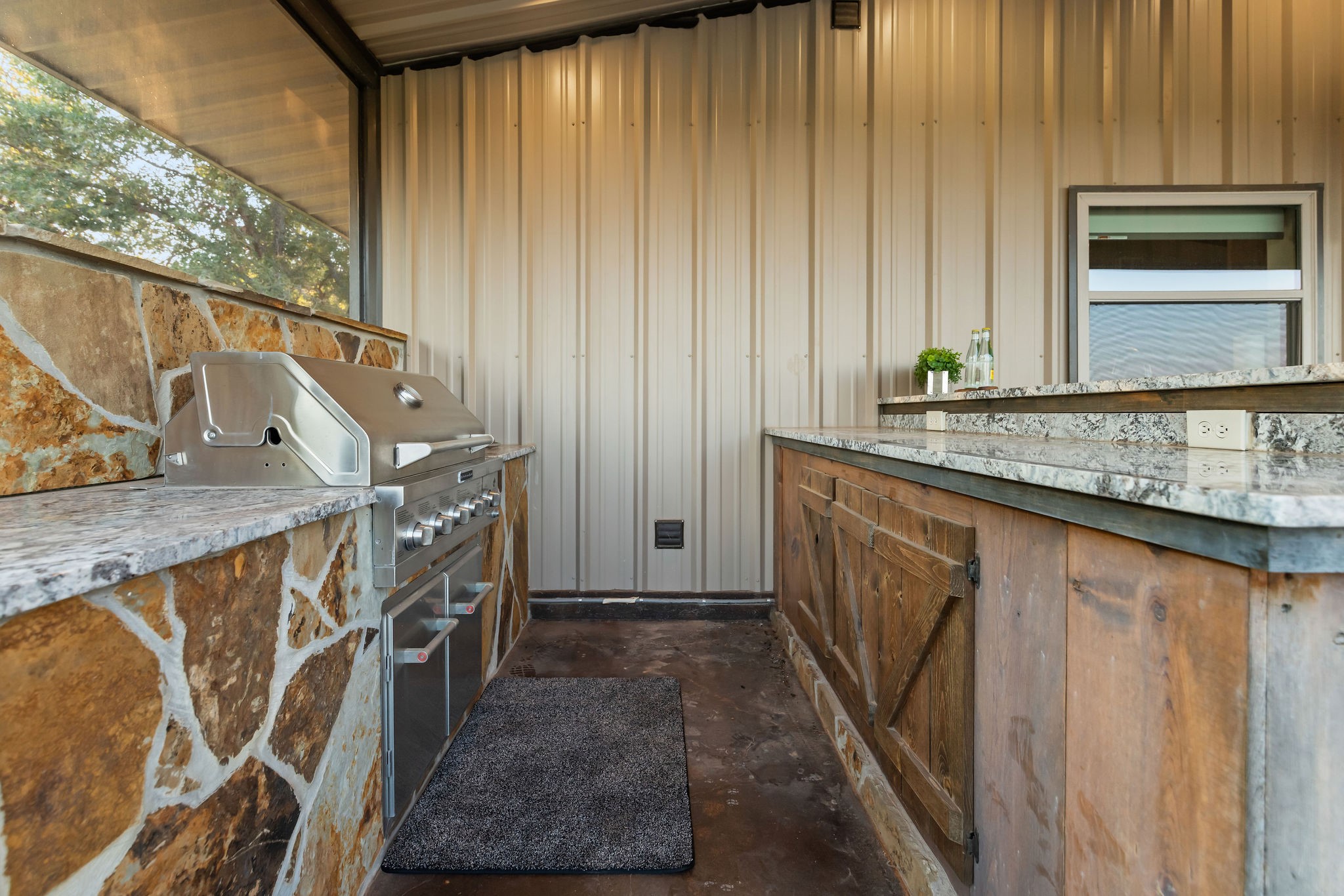 3773 Cottonwood Creek Road