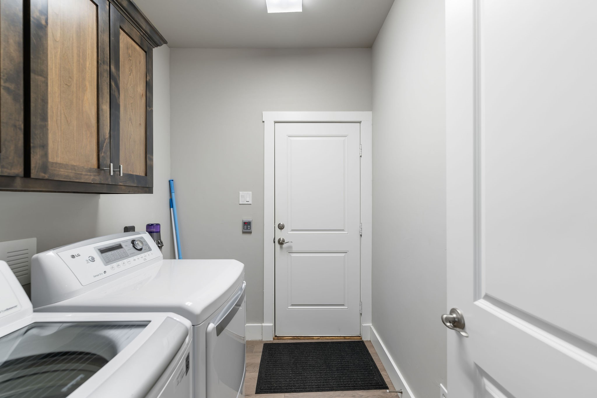 3773 Cottonwood Creek Rd