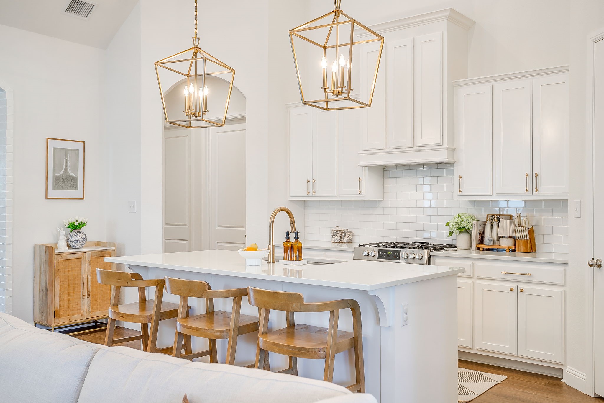 229 Observation Drive N