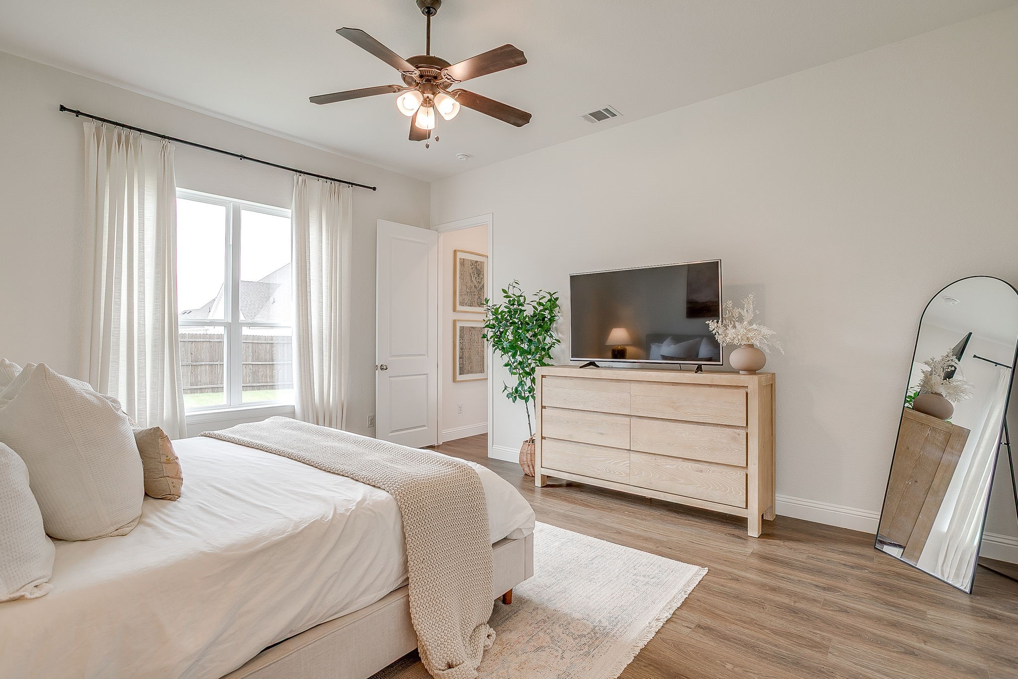 229 Observation Drive N