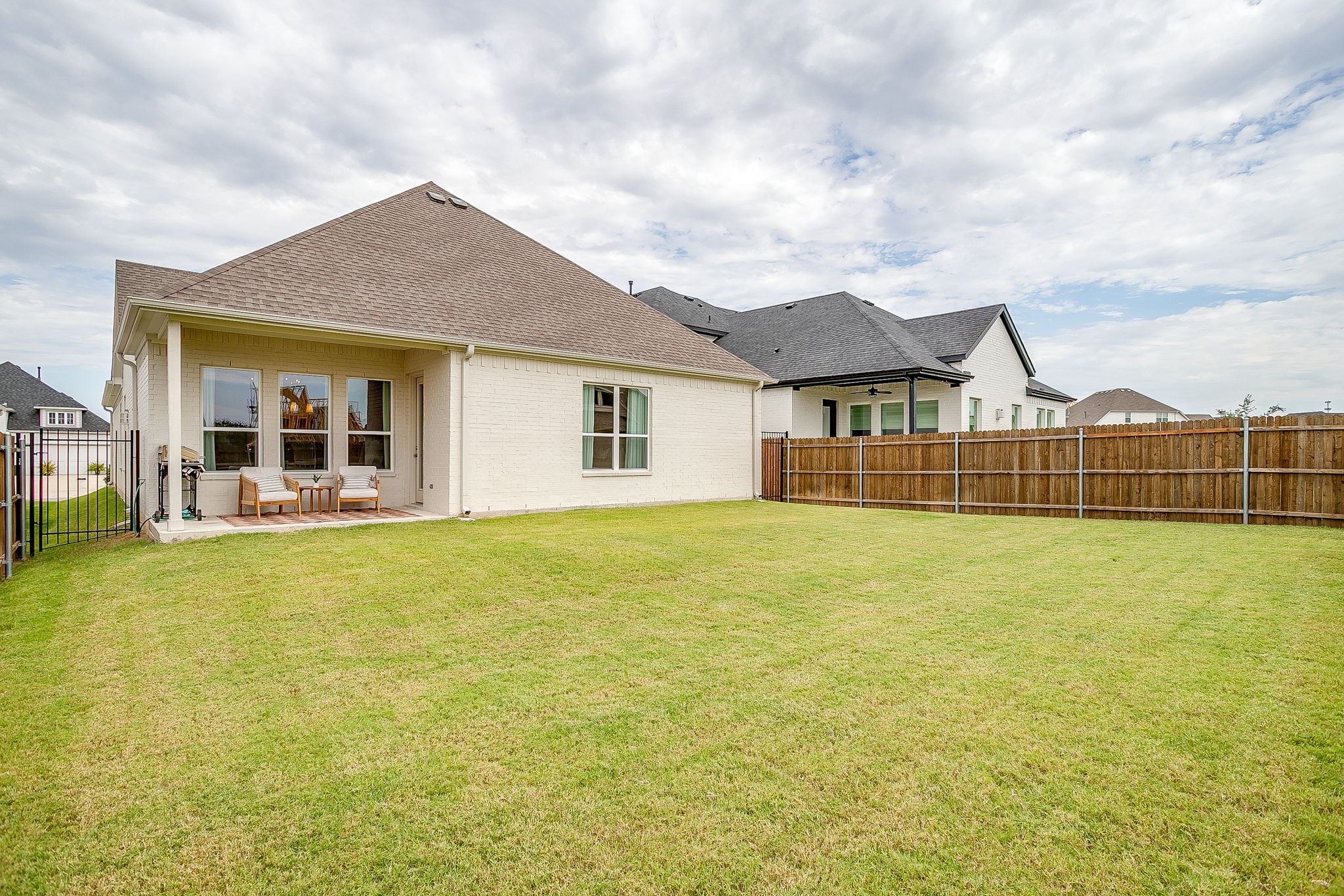 229 Observation Drive N