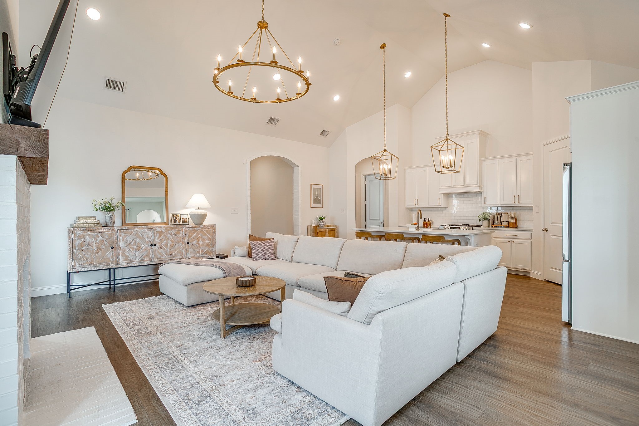 229 Observation Drive N