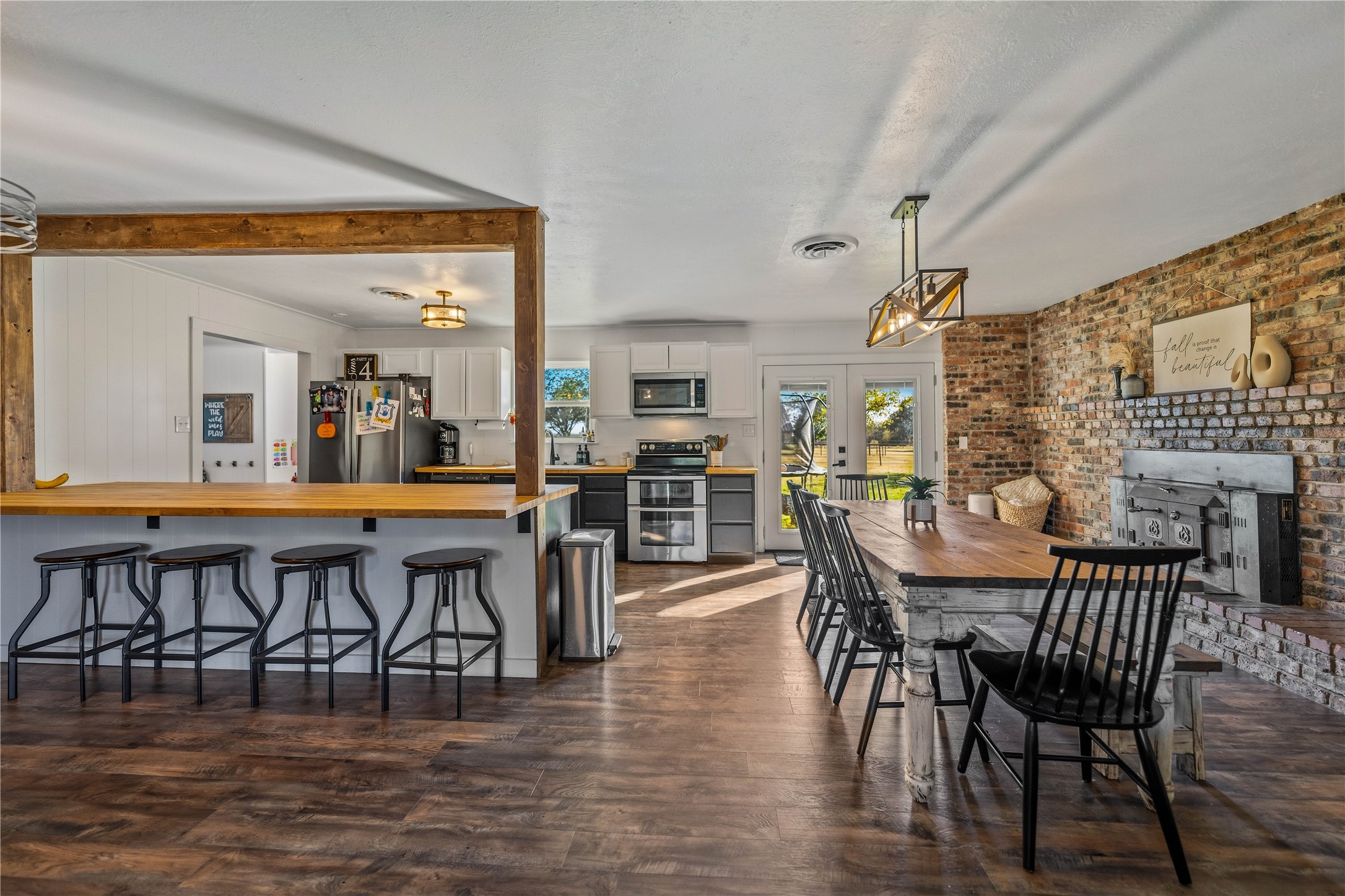 124 Private Road 3209