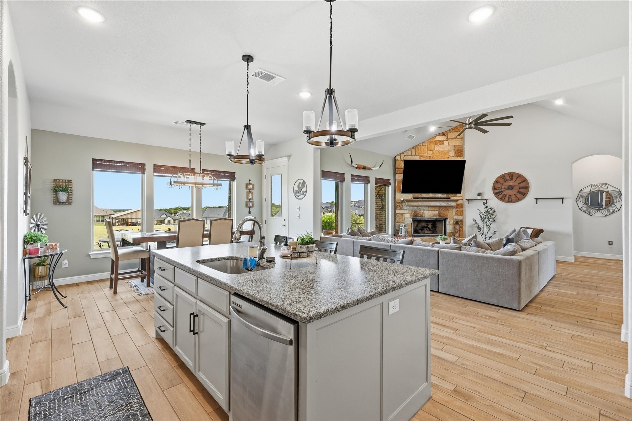 6929 Veal Station Road