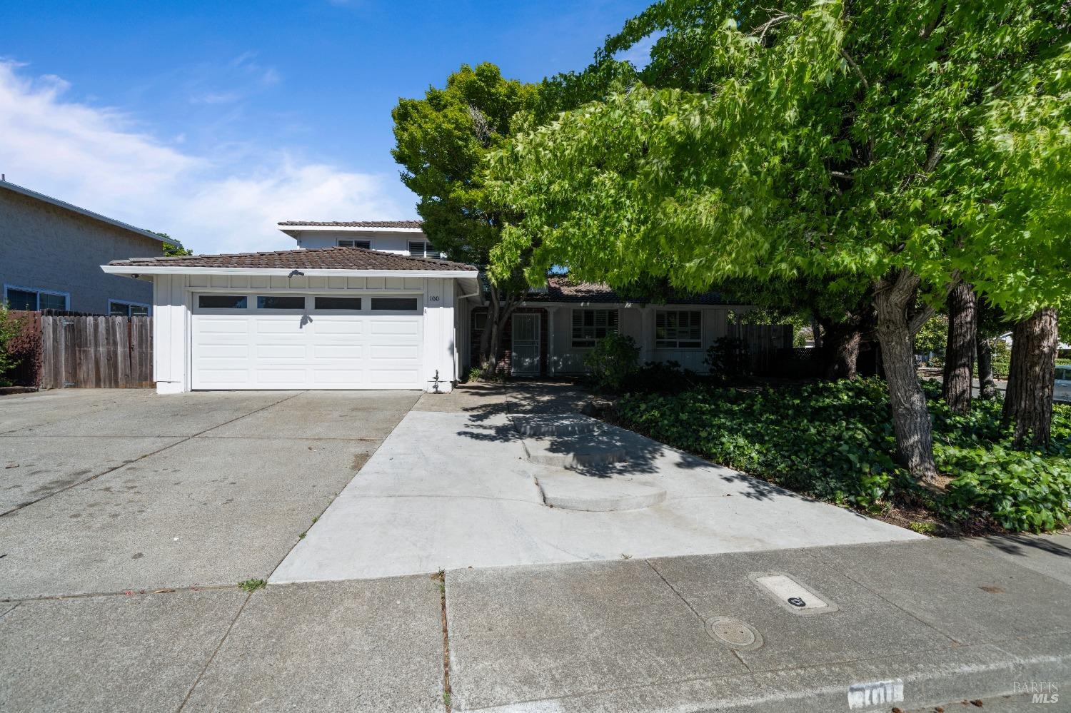 100 Lancaster Way