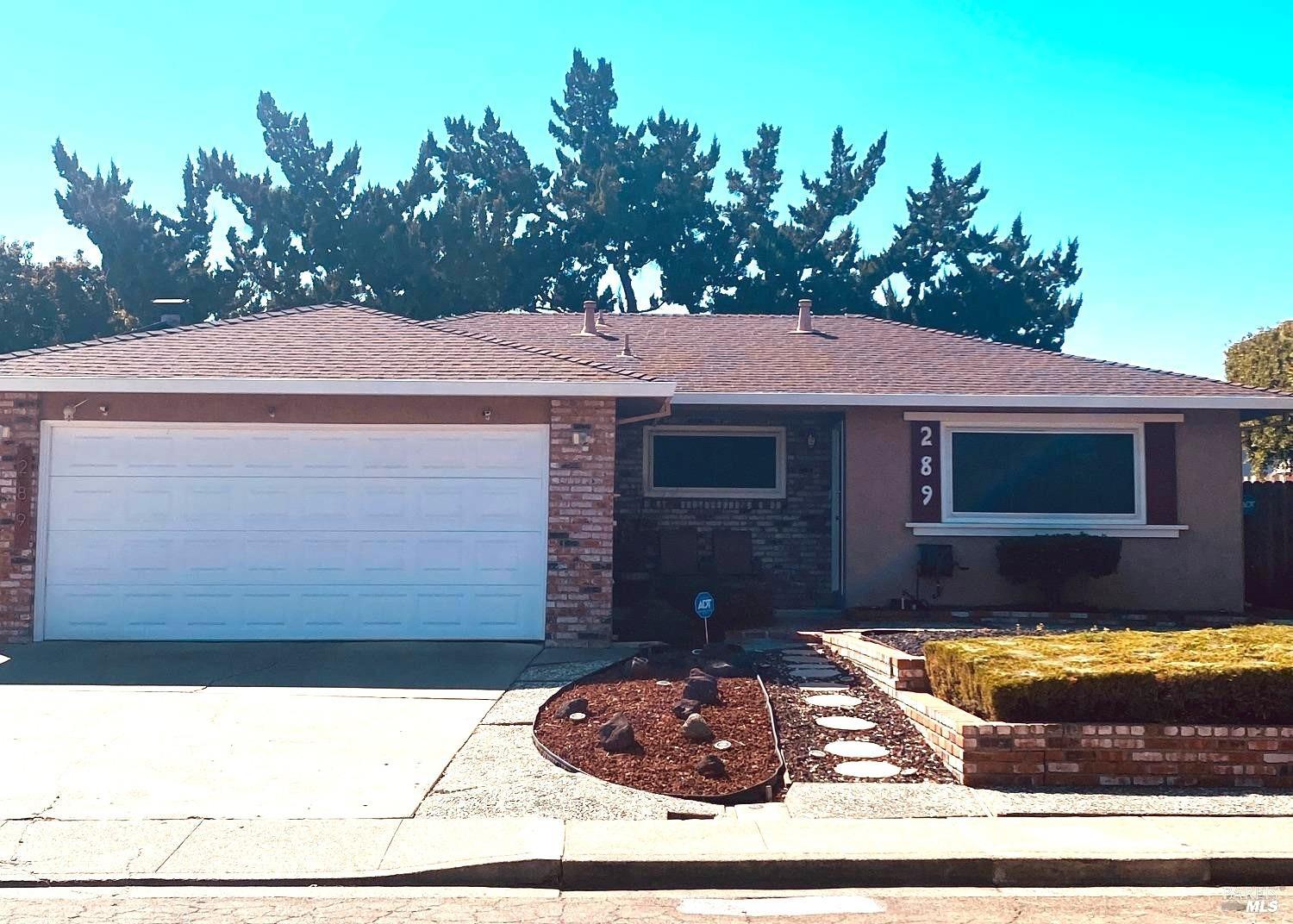 289 Daphne Drive
