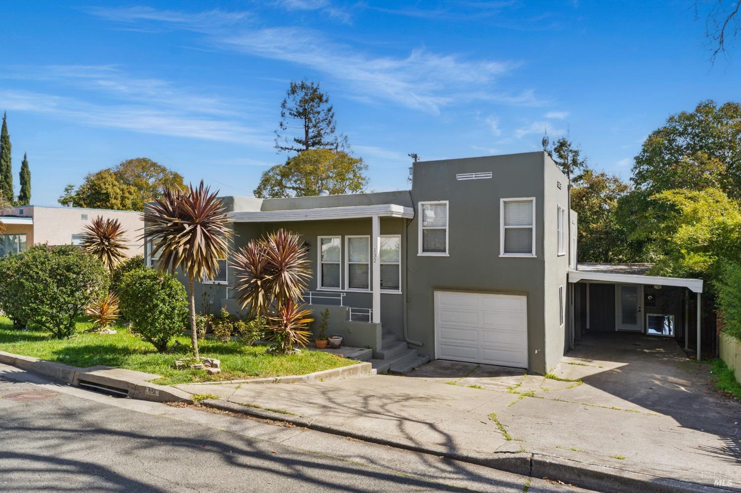 132 Mountain View Avenue