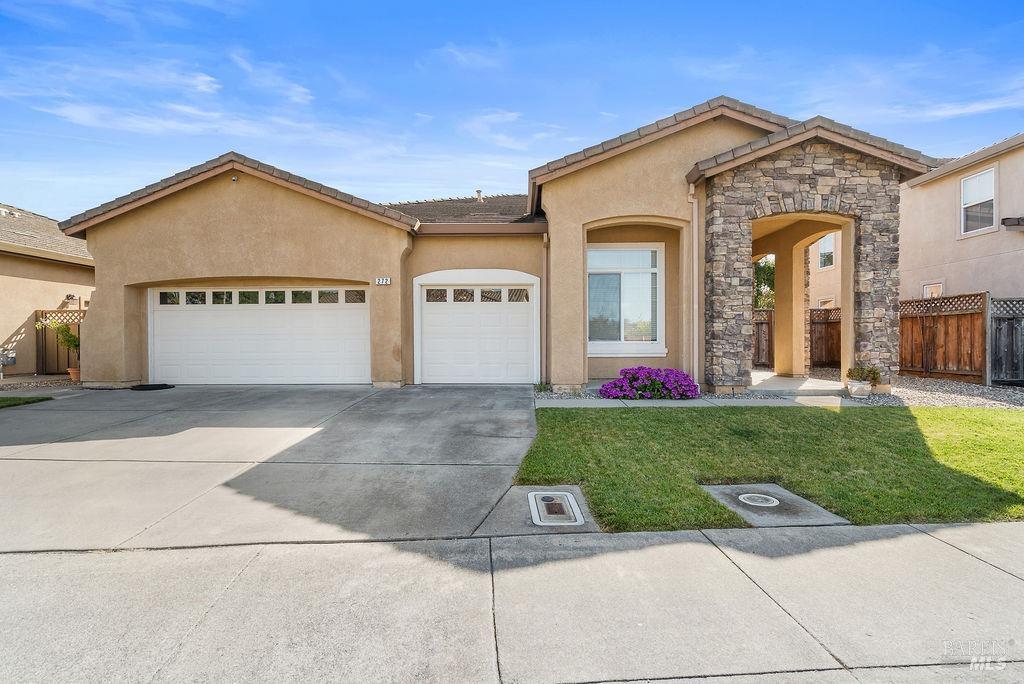 272 Hummingbird Way
