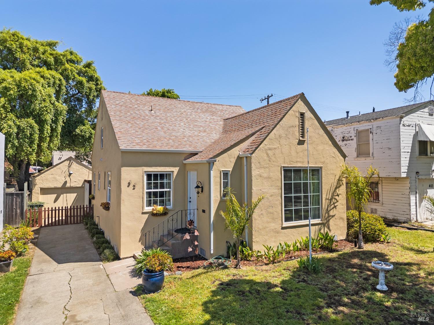 32 Muller Street