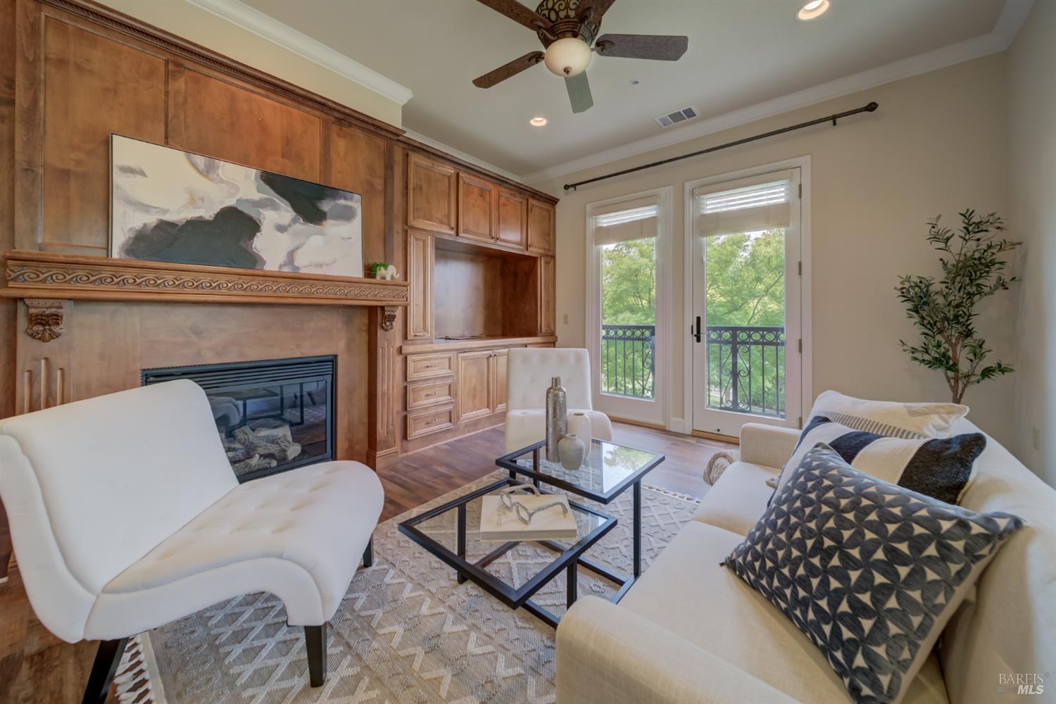 1110 Waltz Court