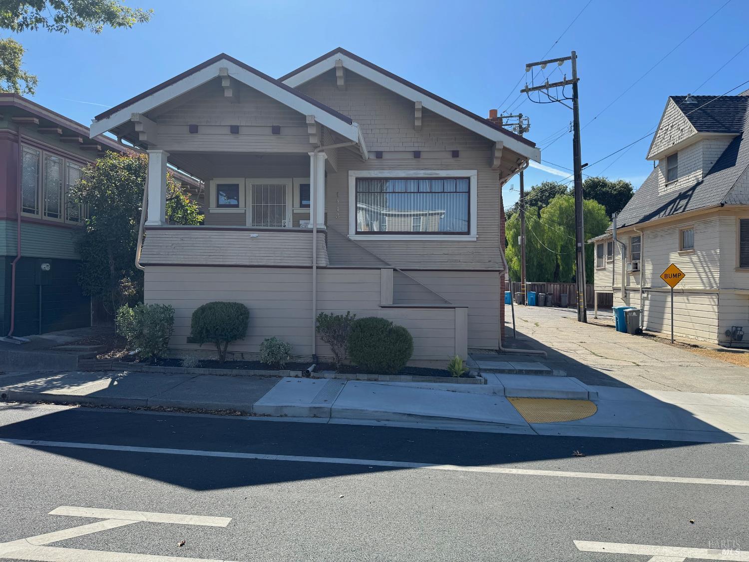 1113 Sacramento Street