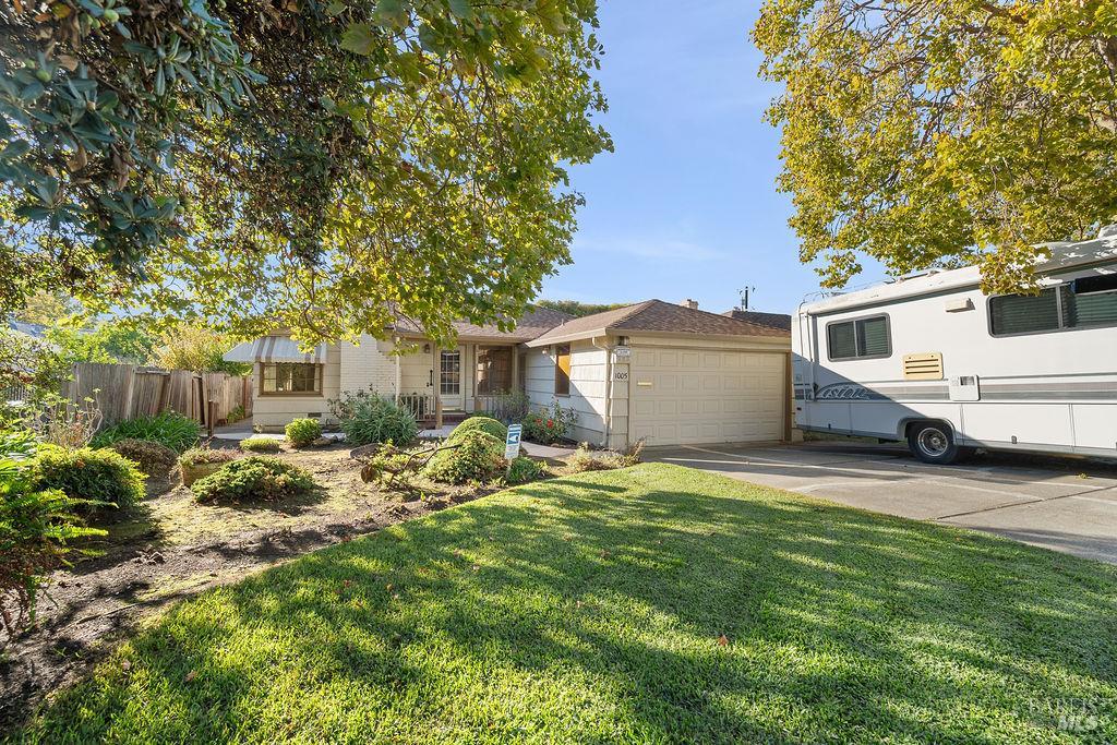 1005 Mariposa Street
