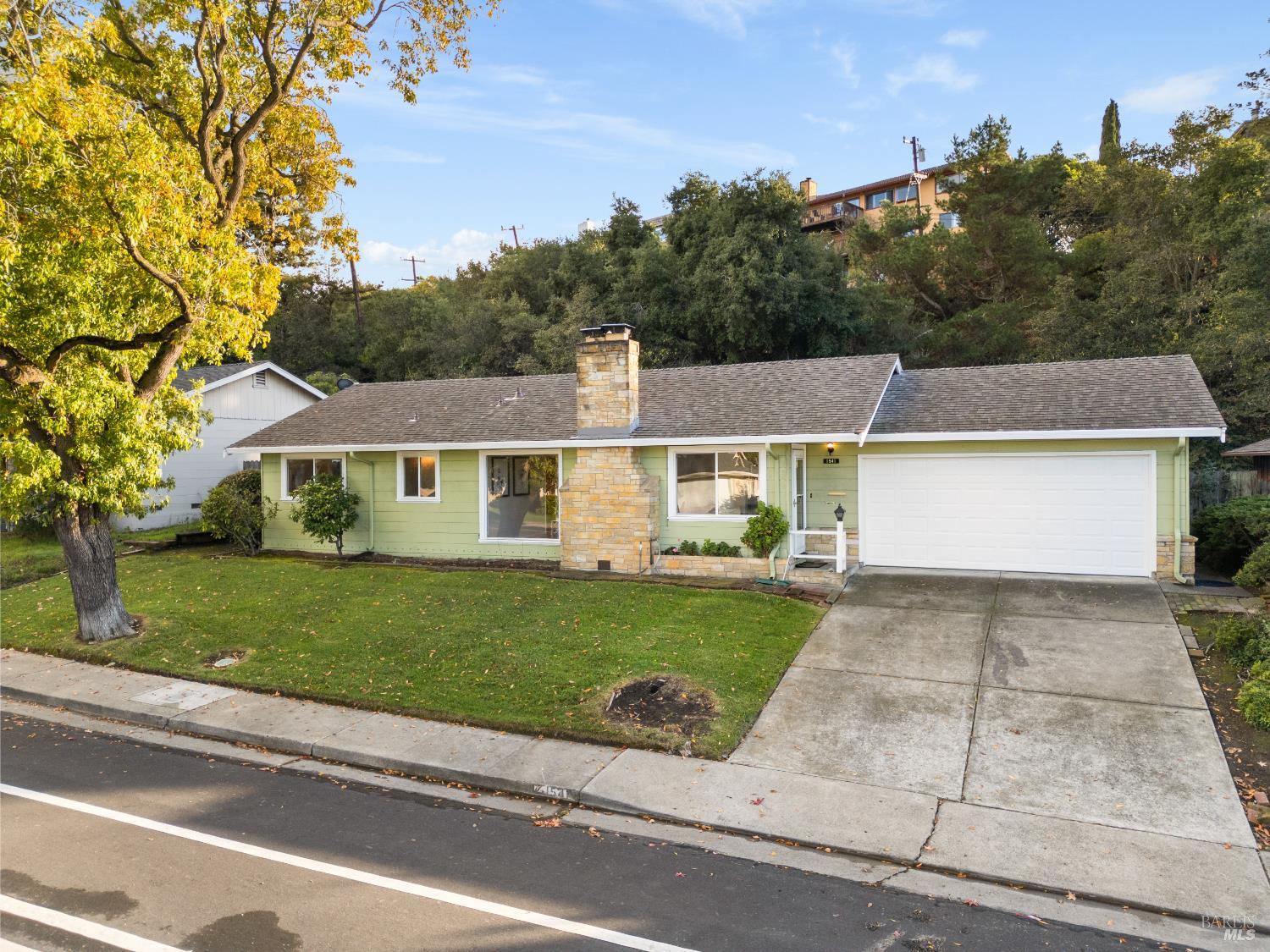 1541 Redwood Street