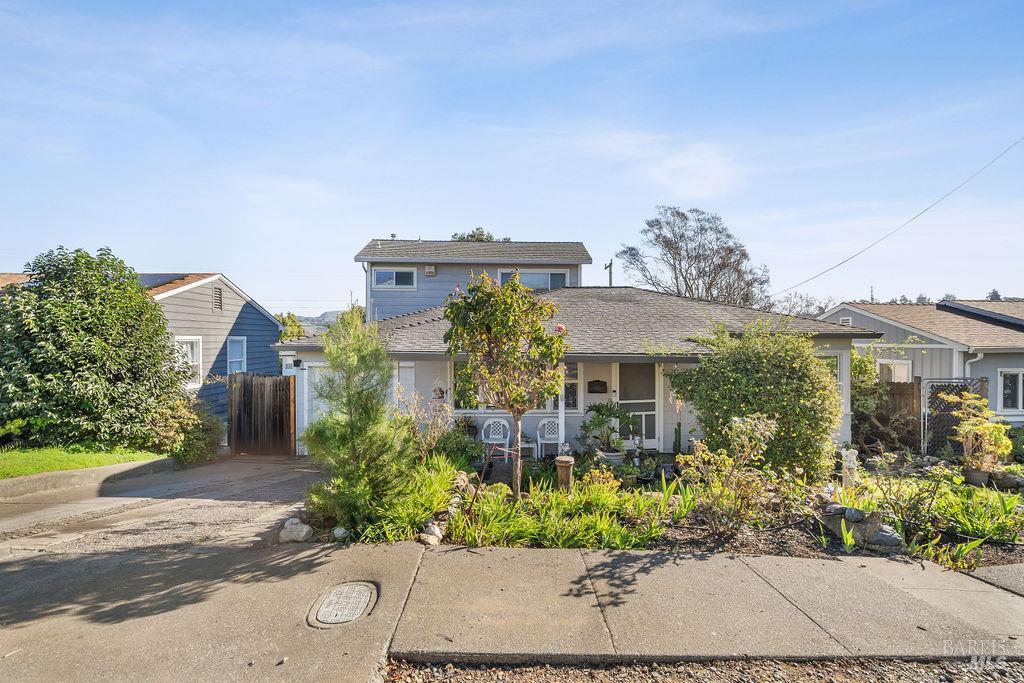 624 Laurel Street