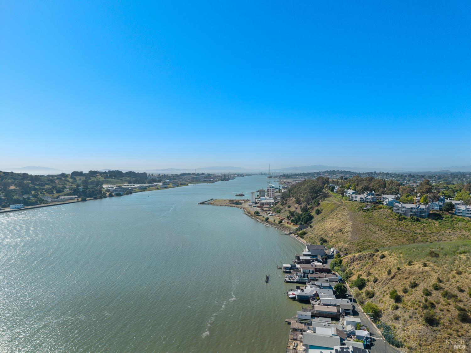 2 Sandy Beach Road