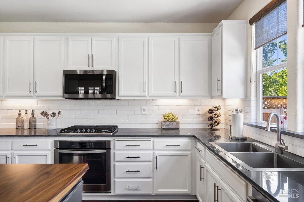 8424 Bennington Court