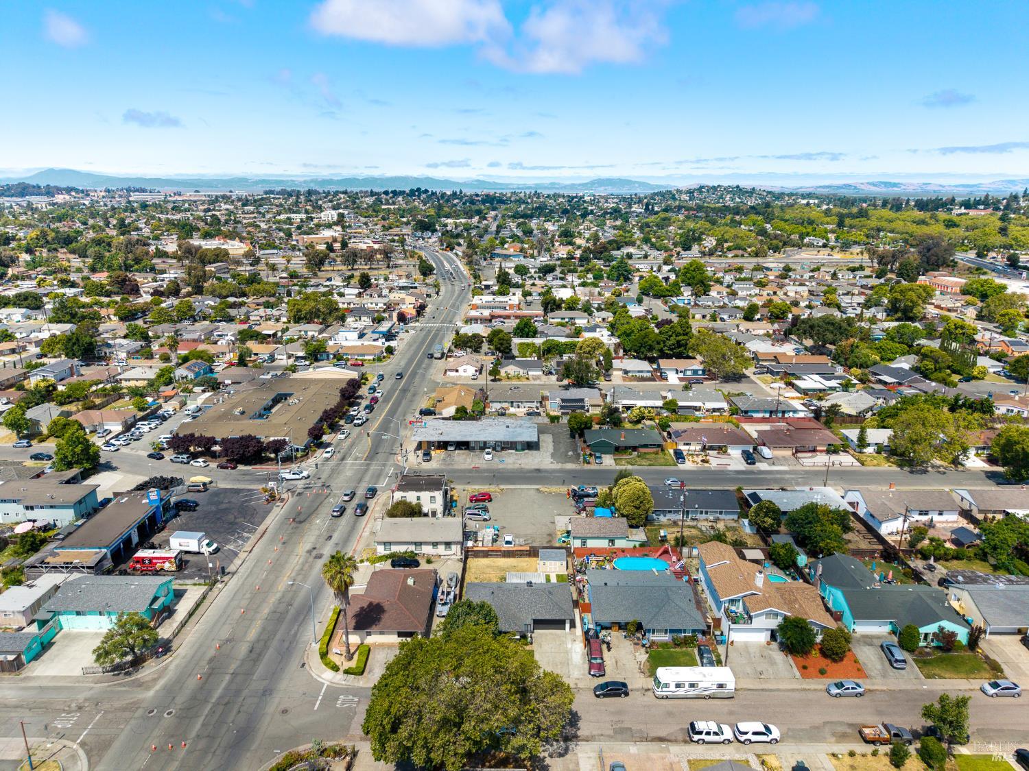 711 Warford Avenue