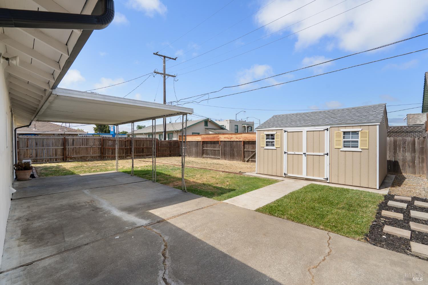 711 Warford Avenue
